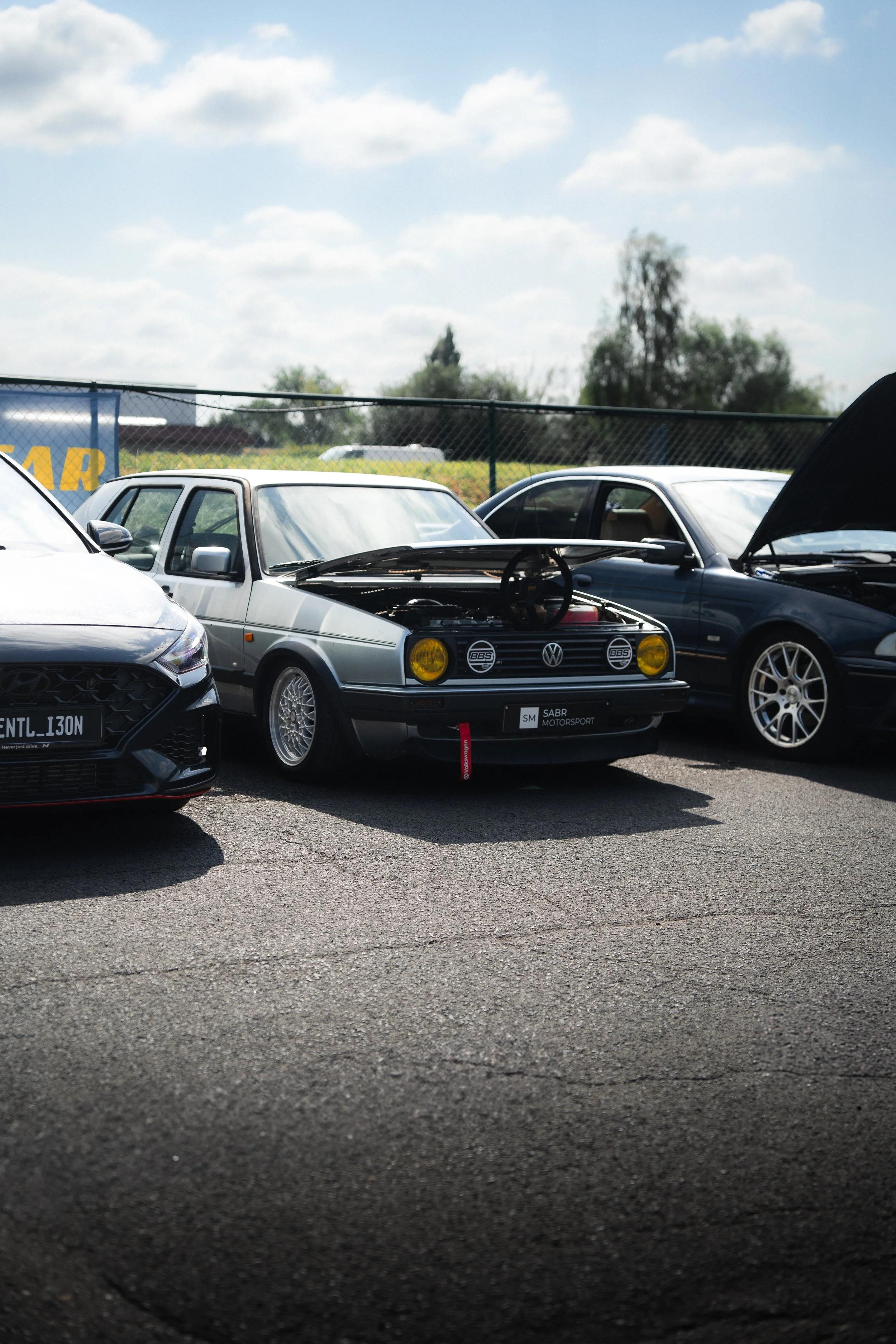 Inkart cars karts coffee yelu yenthe lufin puurs fotograaf puurs architectuur event automotive