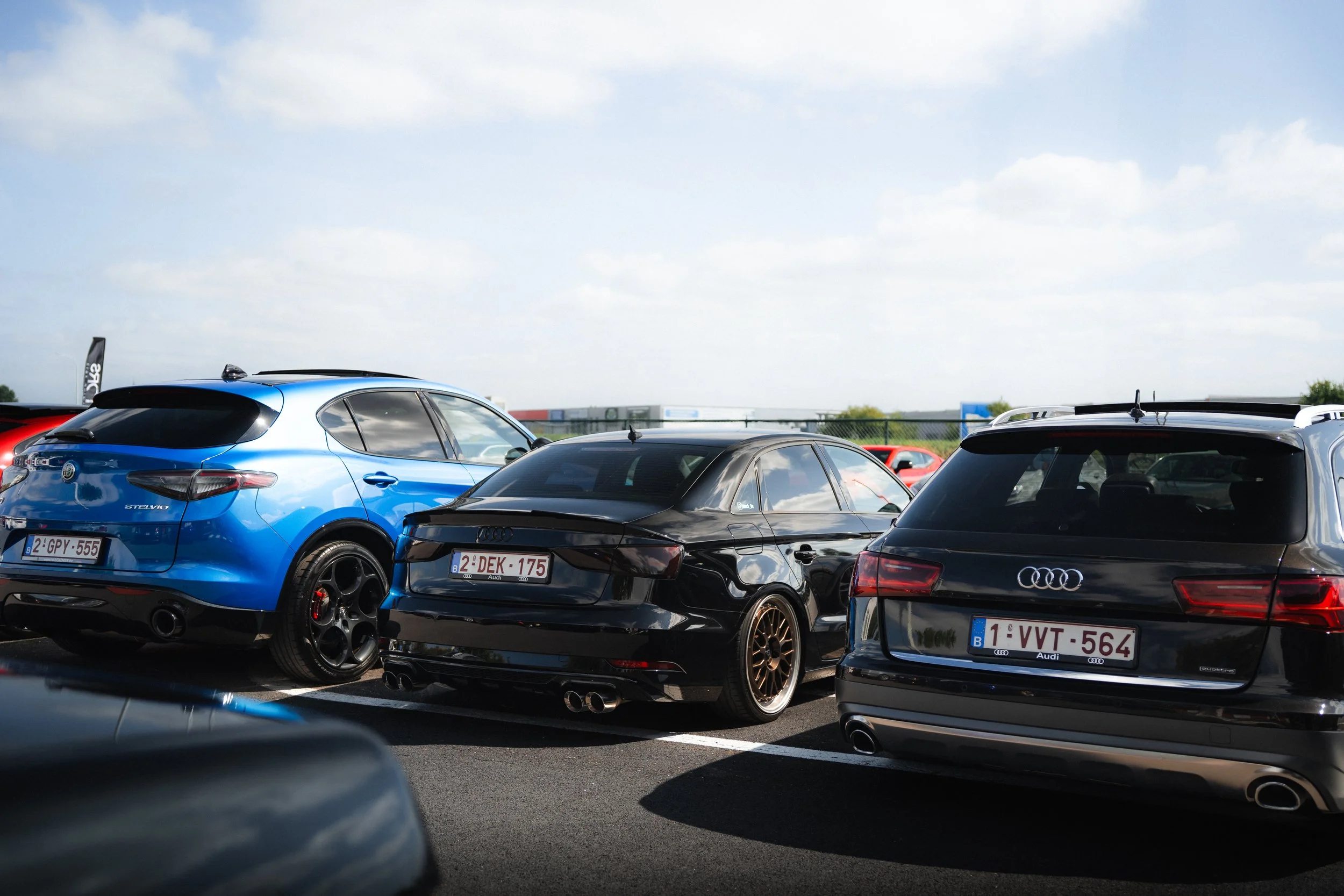 Inkart cars karts coffee yelu yenthe lufin puurs fotograaf puurs architectuur event automotive