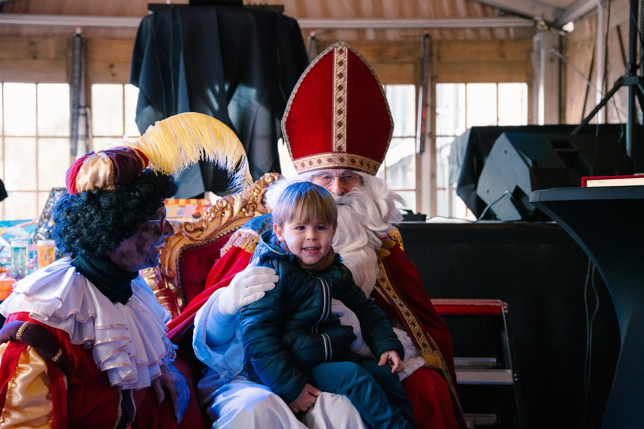 Fituur de statie ruisbroek 10 jaar yelu yenthe lufin puurs fotograaf puurs architectuur event automotive