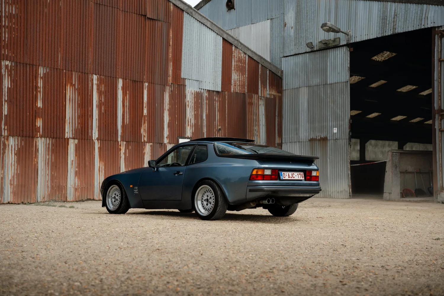 Porsche 944 detail, automotive fotografie, fotograaf Antwerpen, yelu visuals