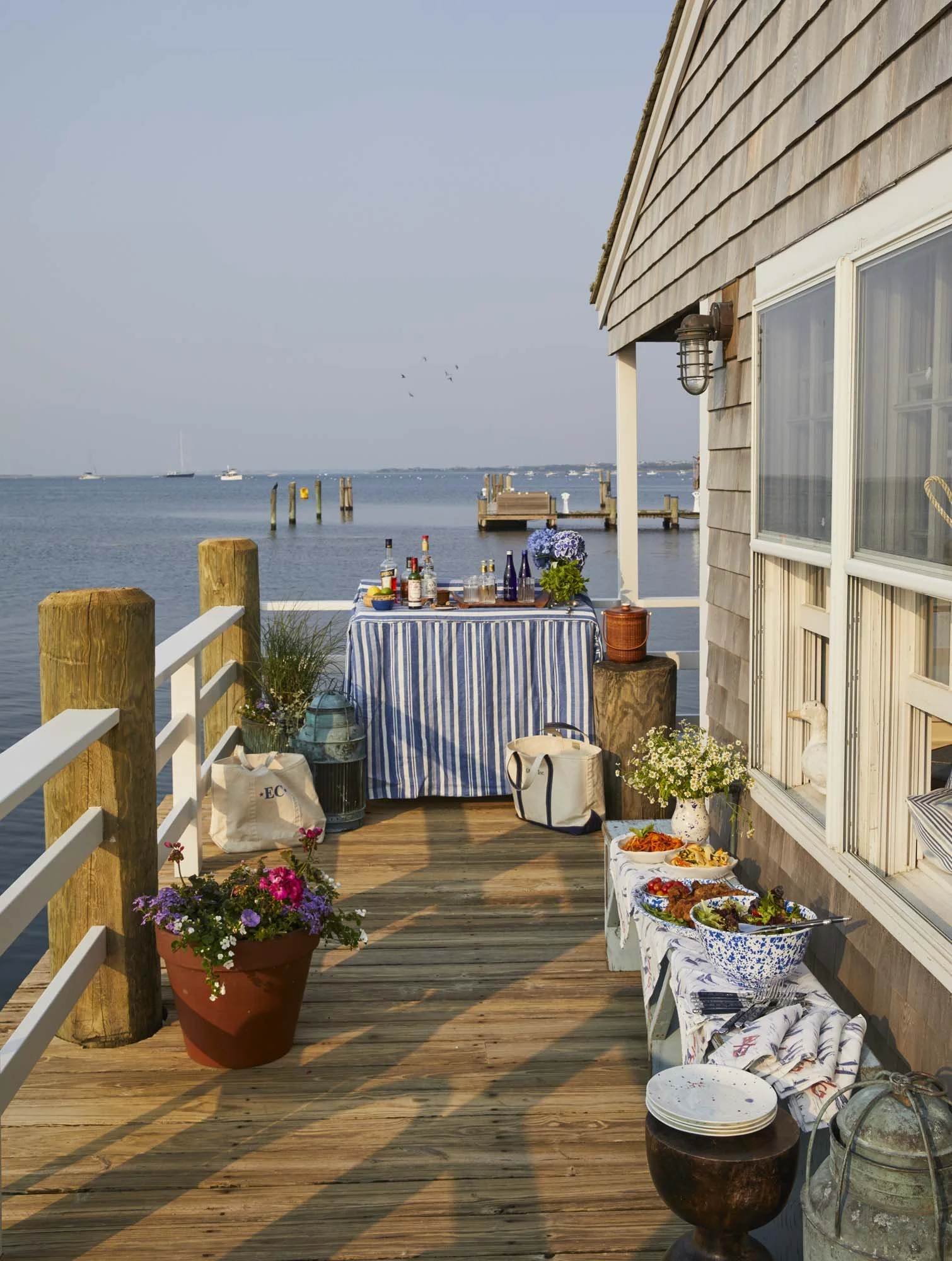 2338_GM_BoatHouseParty_031.jpg