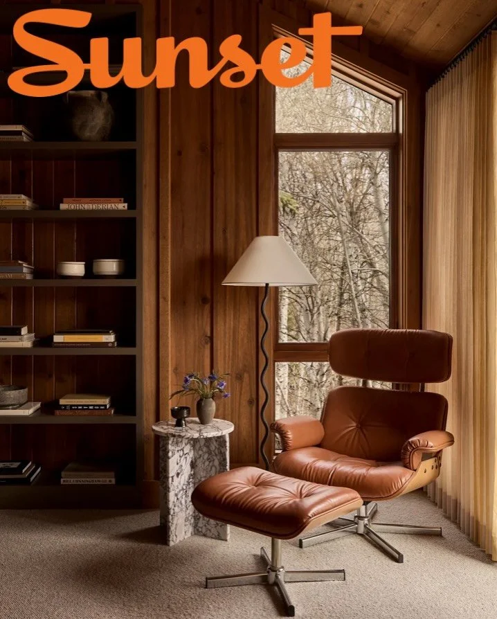 As seen in the latest issue of Sunset Magazine, Julia Miller of @yondinteriors brought a little mountain ease, a little vintage soul, and so much warmth to this Ketchum, Idaho home.

With warm wood, handmade tile, vintage pieces, and a soft, dusty pa