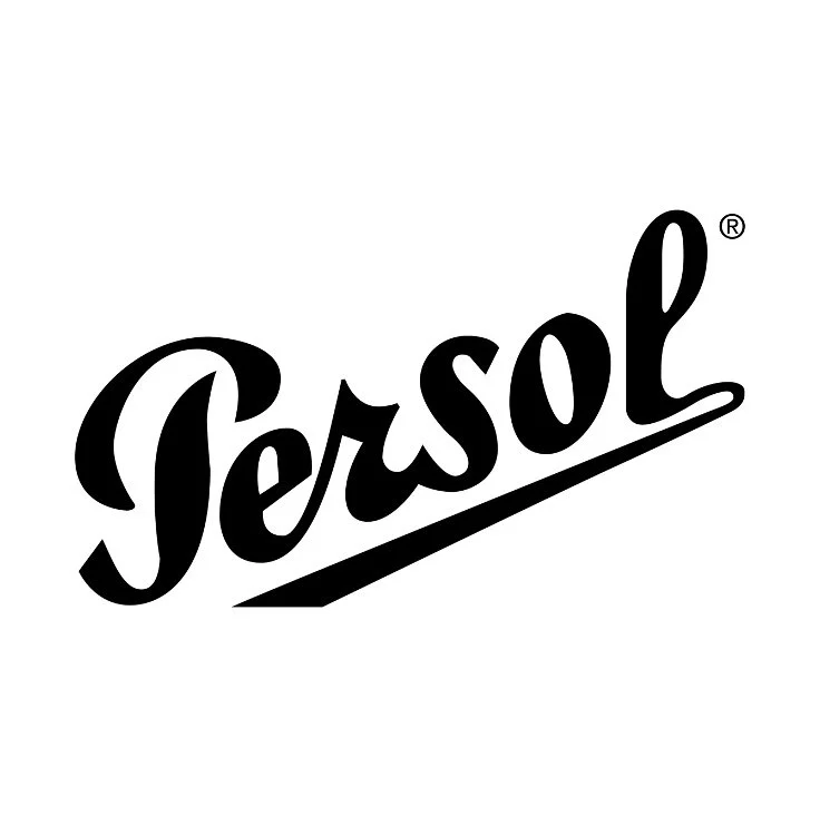 Logo de la marque Persol en noir et blanc.