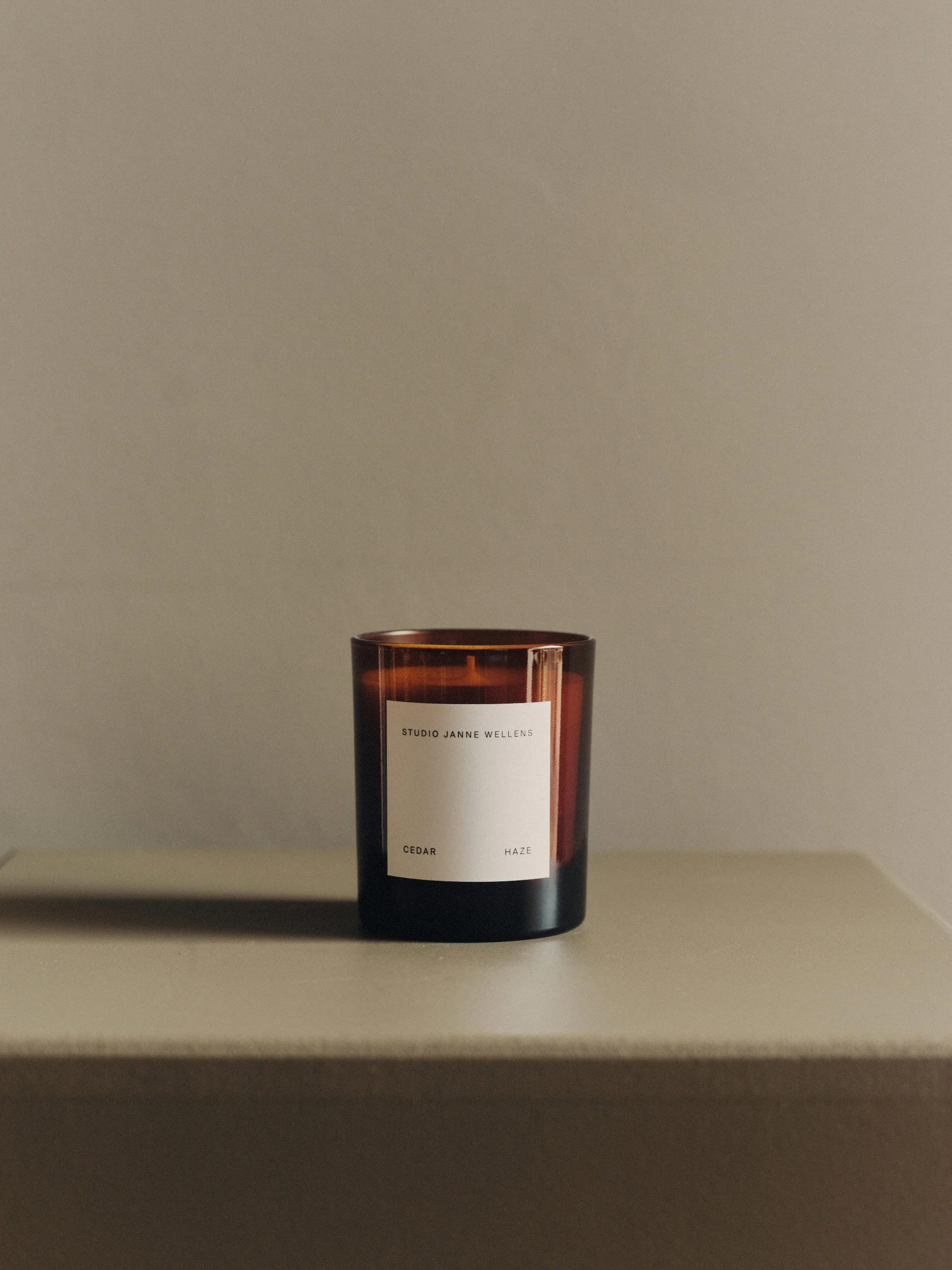 CEDAR HAZE SCENTED CANDLE