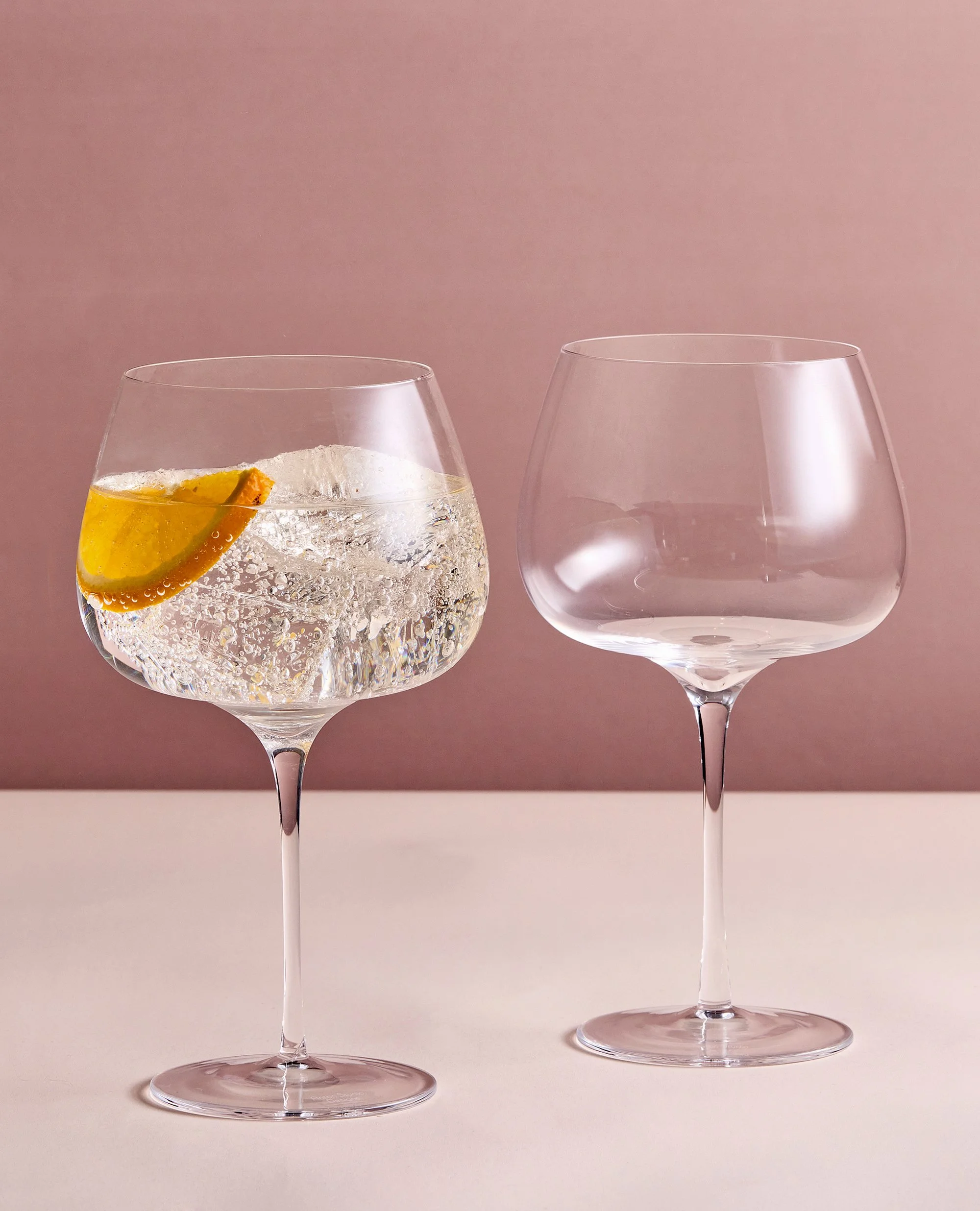 ASD10416 - Set of 2 Juno Gin Glasses - Lifestyle.jpg