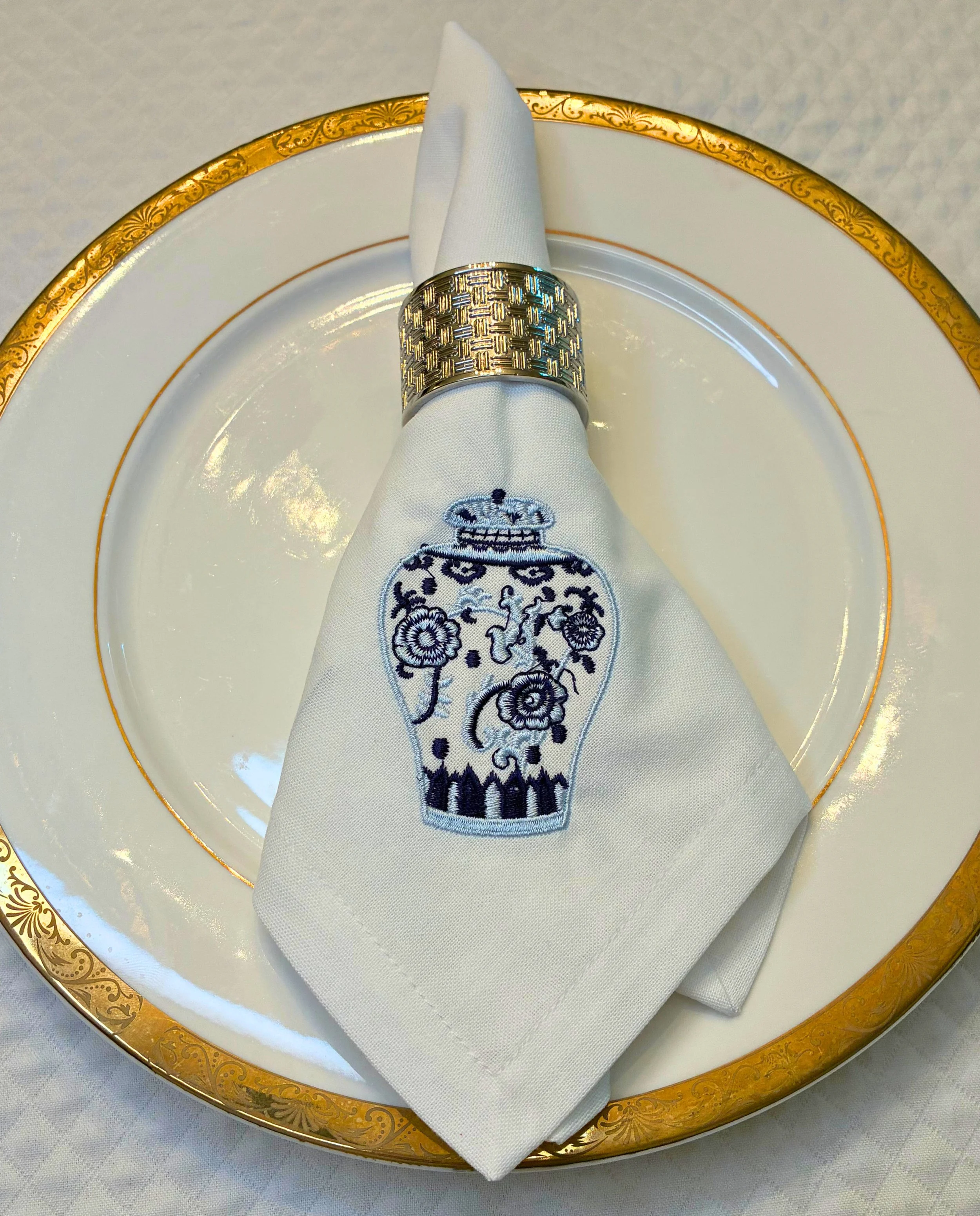 Blue Chinoiserie Ginger Jar Embroidered Linen and Cotton Dinner Napkins