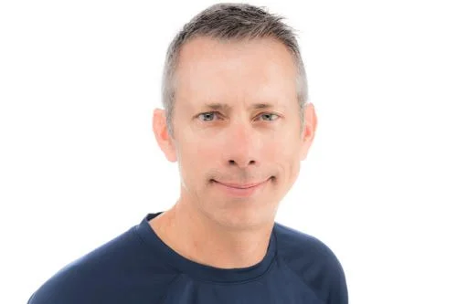 Joe Nuzzo Headshot.jpg