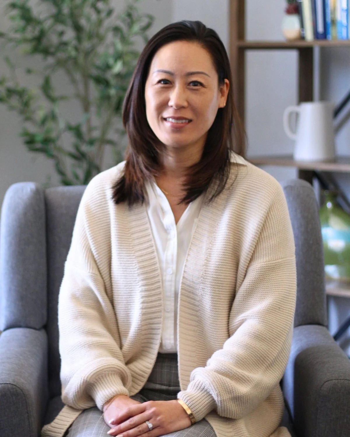 Dianna Yi, Associate Marriage and Family Therapist at CIFT Counseling in Los Alamitos and Costa Mesa, CA