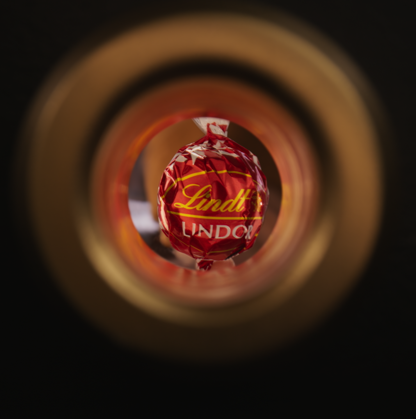 Lindor: Gifting Surprise