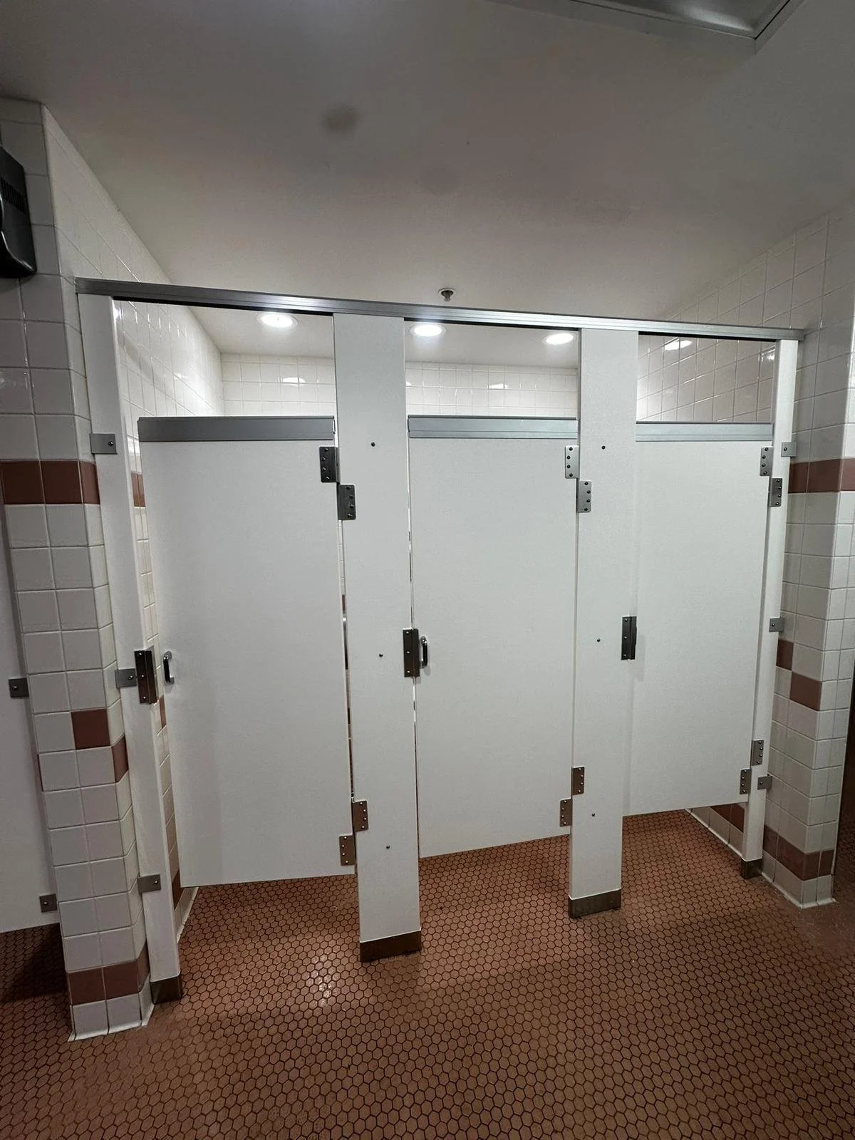 WhatsApp Image 2025-11-25 at 15.32.42.jpeg