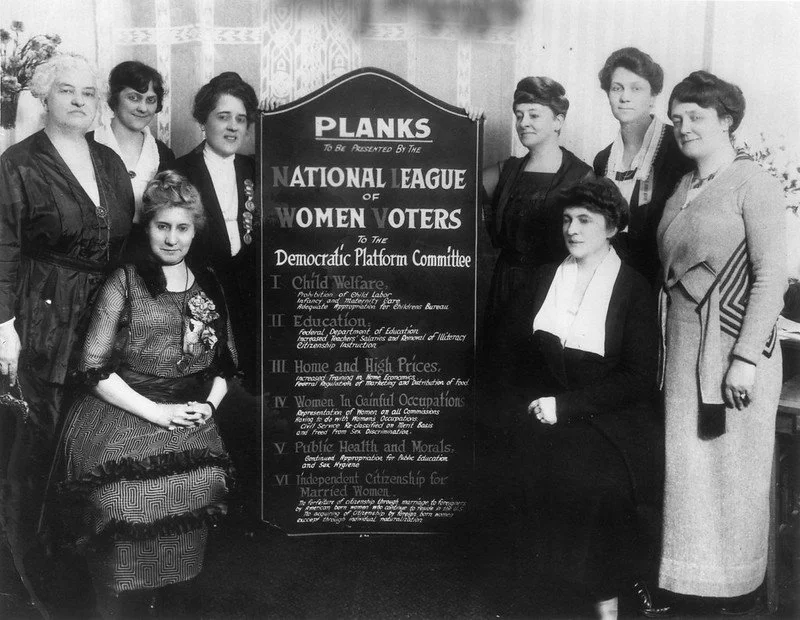 Democratic convention 1920 Seated: (left) Miss Dortch of Tennessee, 1st Director from 3rd region who resigned during year (right) Mrs. Richard Edwards. Standing: (left to right) Miss Mary McDowell of Chicago, Miss Adah Bush of Indiana Mrs. Patty Jaco