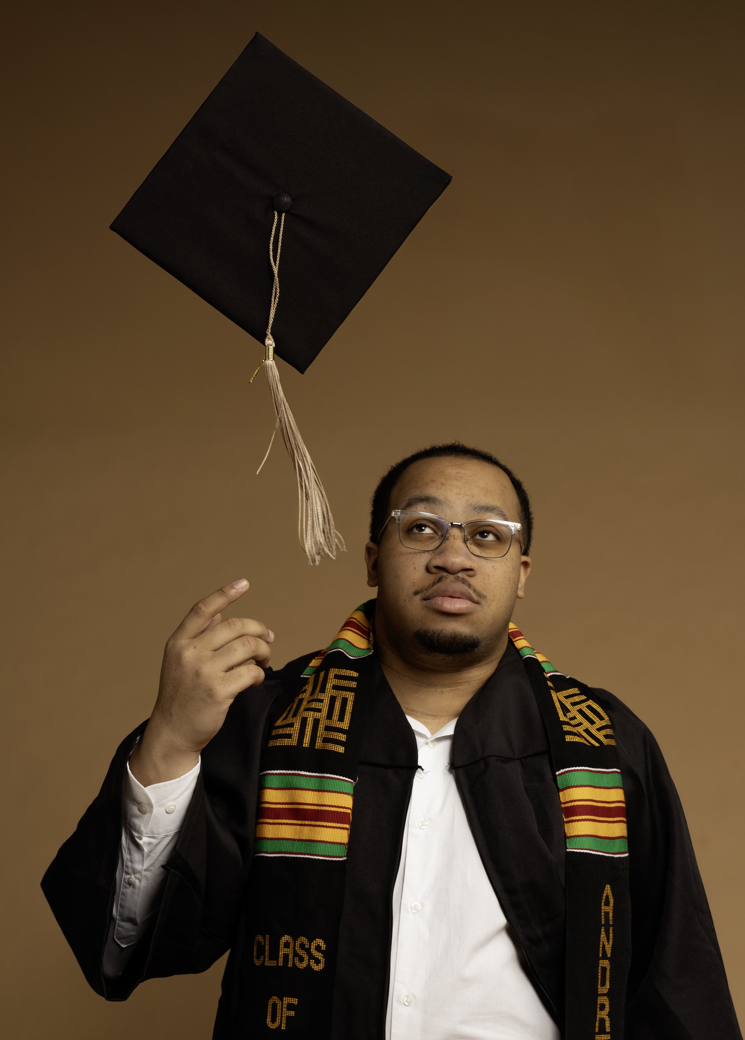 Weber_Donnie_grad1708-1.jpg