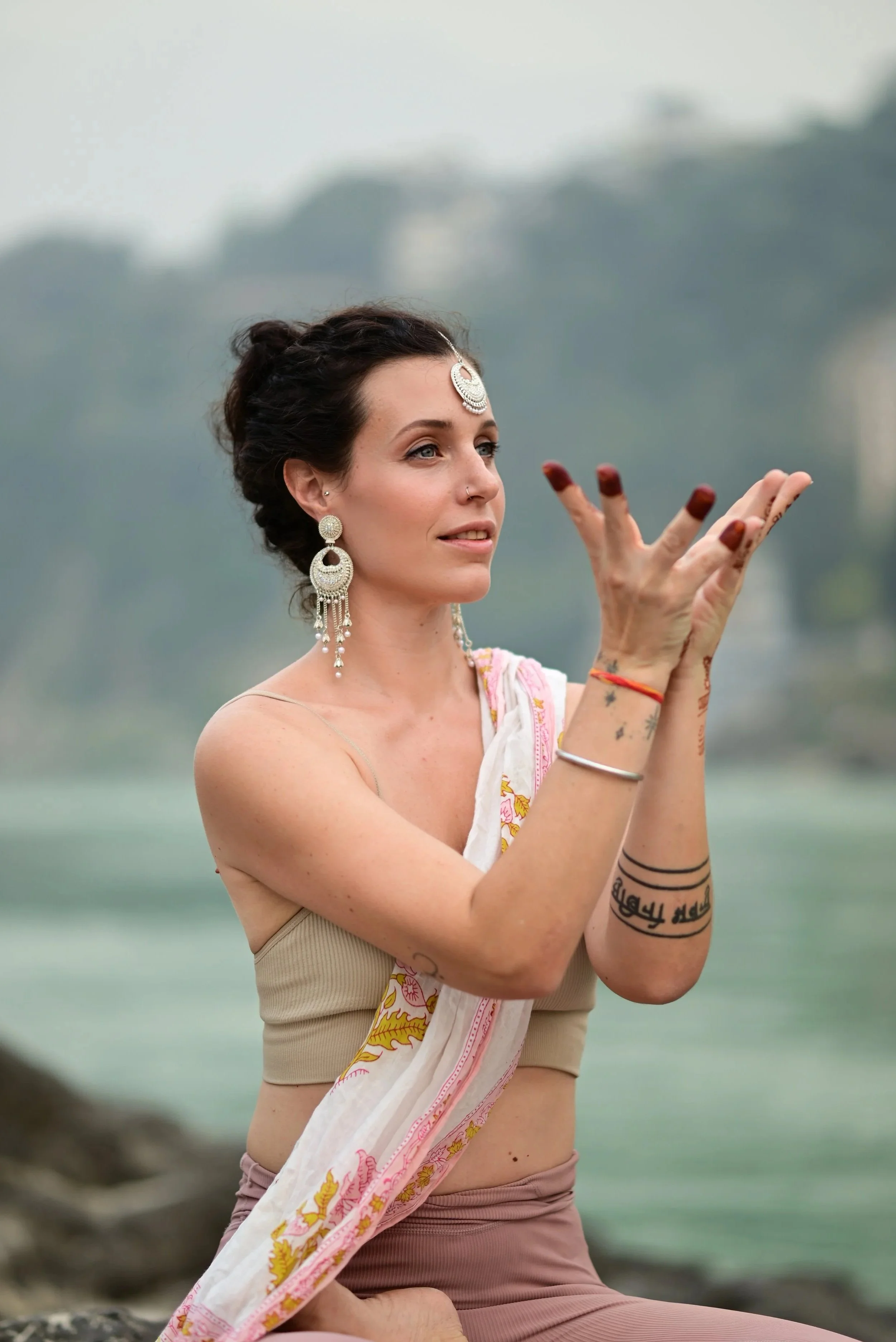 Yoga retreats in Rishikesh, Varanasi, and Ladakh. Women’s work, sensual alchemy, yin yoga, workshops, and online courses in English, French, and Spanish.