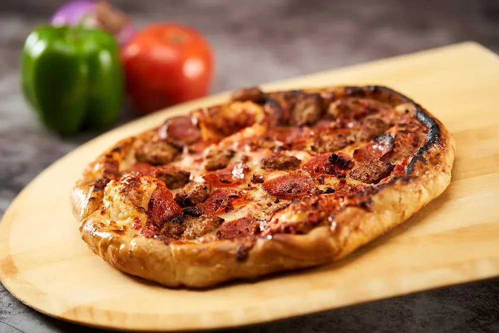 calvinos-pizza-gallery14-1920w.webp