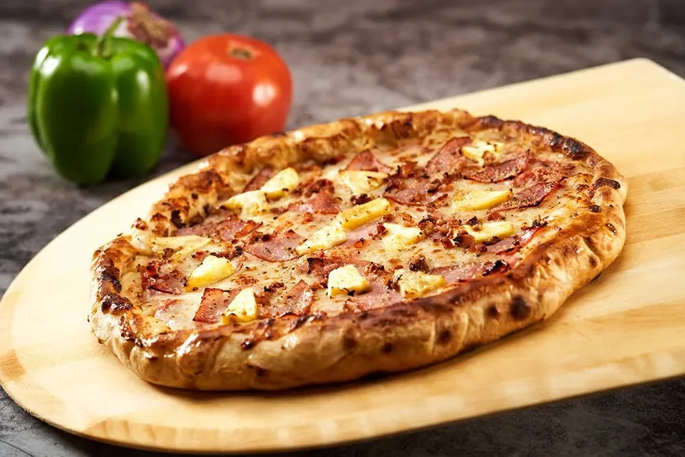 calvinos-pizza-gallery17-1920w.webp