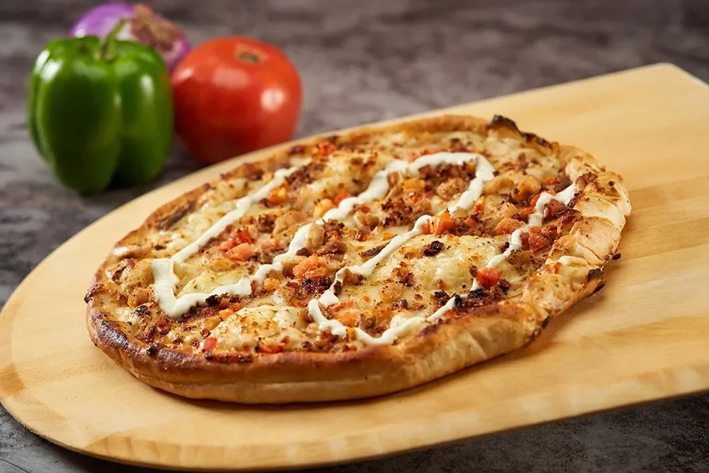 calvinos-pizza-gallery16-1920w.webp