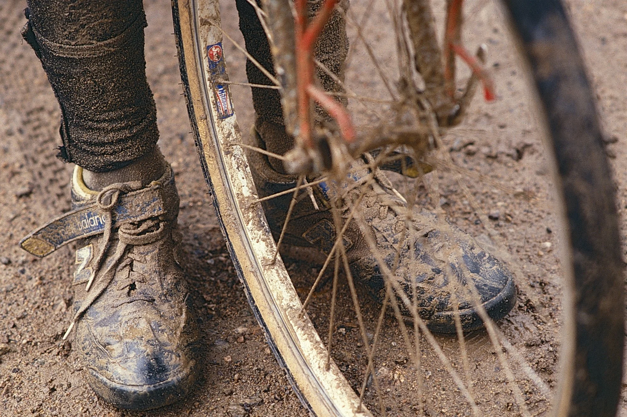 The sandy mud continues to wreck our sidewalls, chains and derailleurs. 