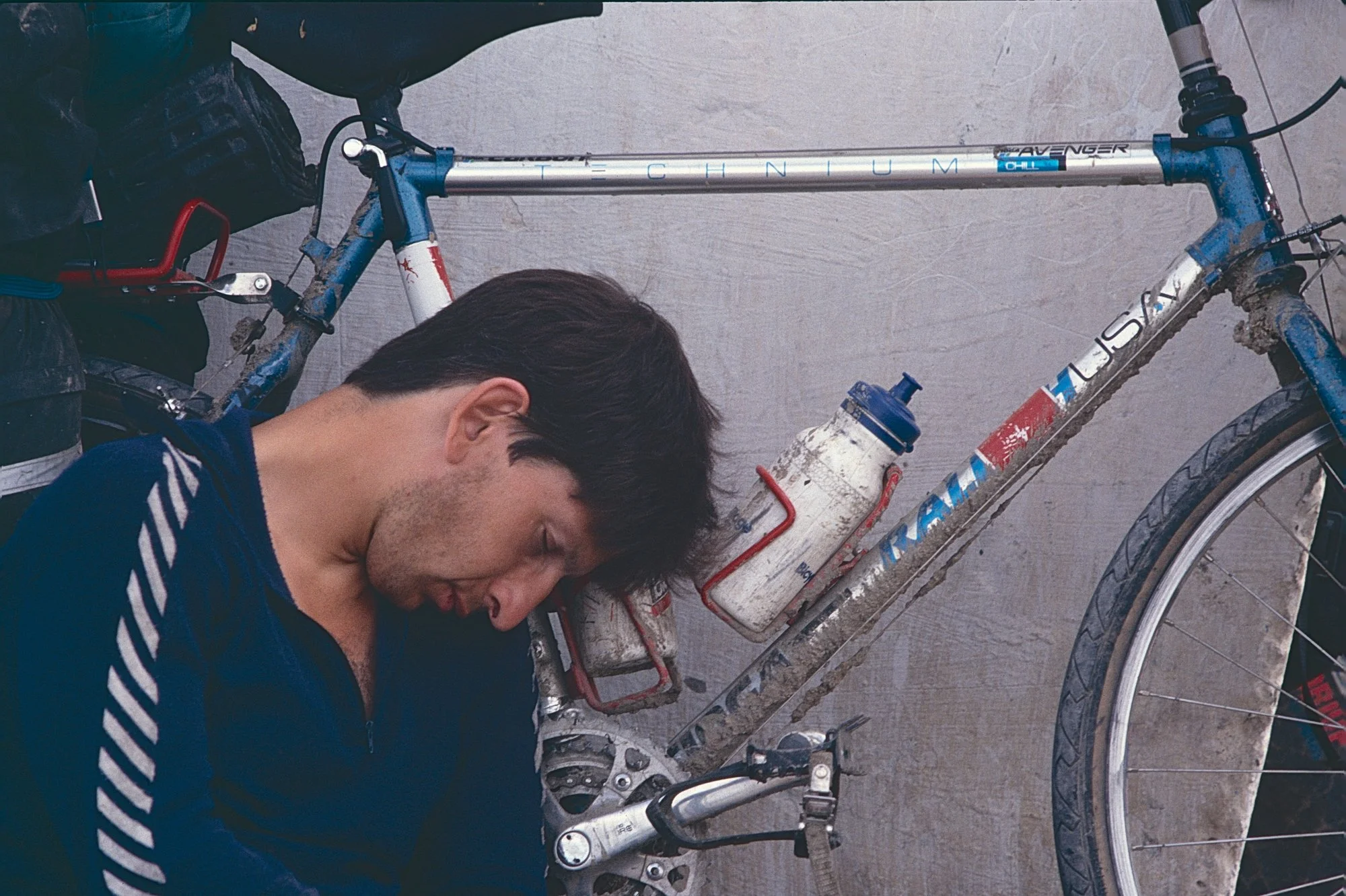 Sadly, Vitale has to go back to Moscow to care for his sick dad. Sasha, a cyclist friend, joins us. On his first day, he keeps up as we ride 120 kms in hilly terrain.