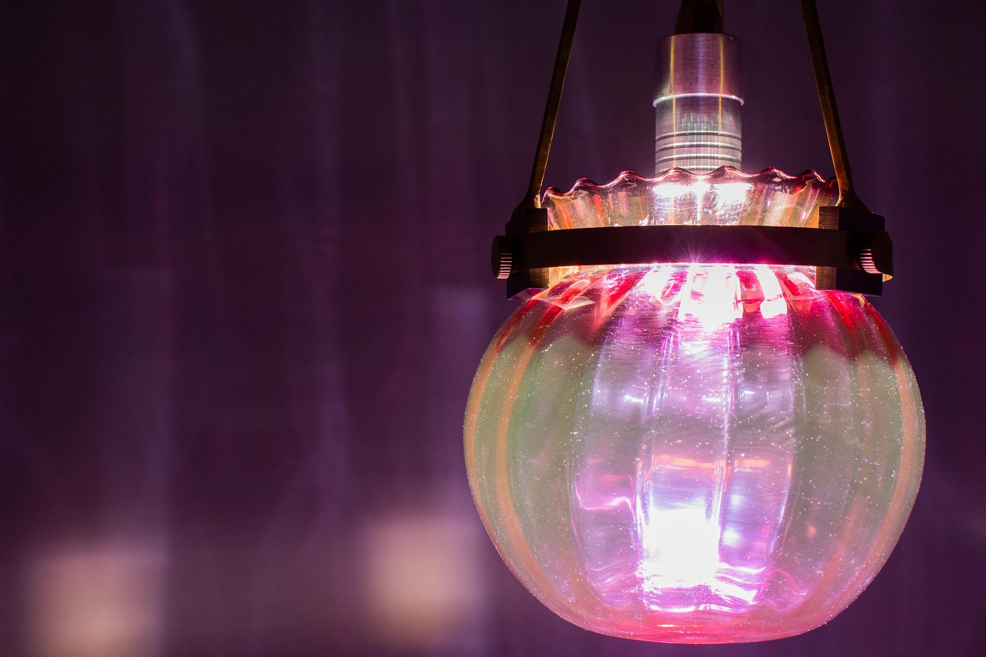 Illuminated detail shot of the jar, highlighting the quality of the glass that leads to a unique light cast.