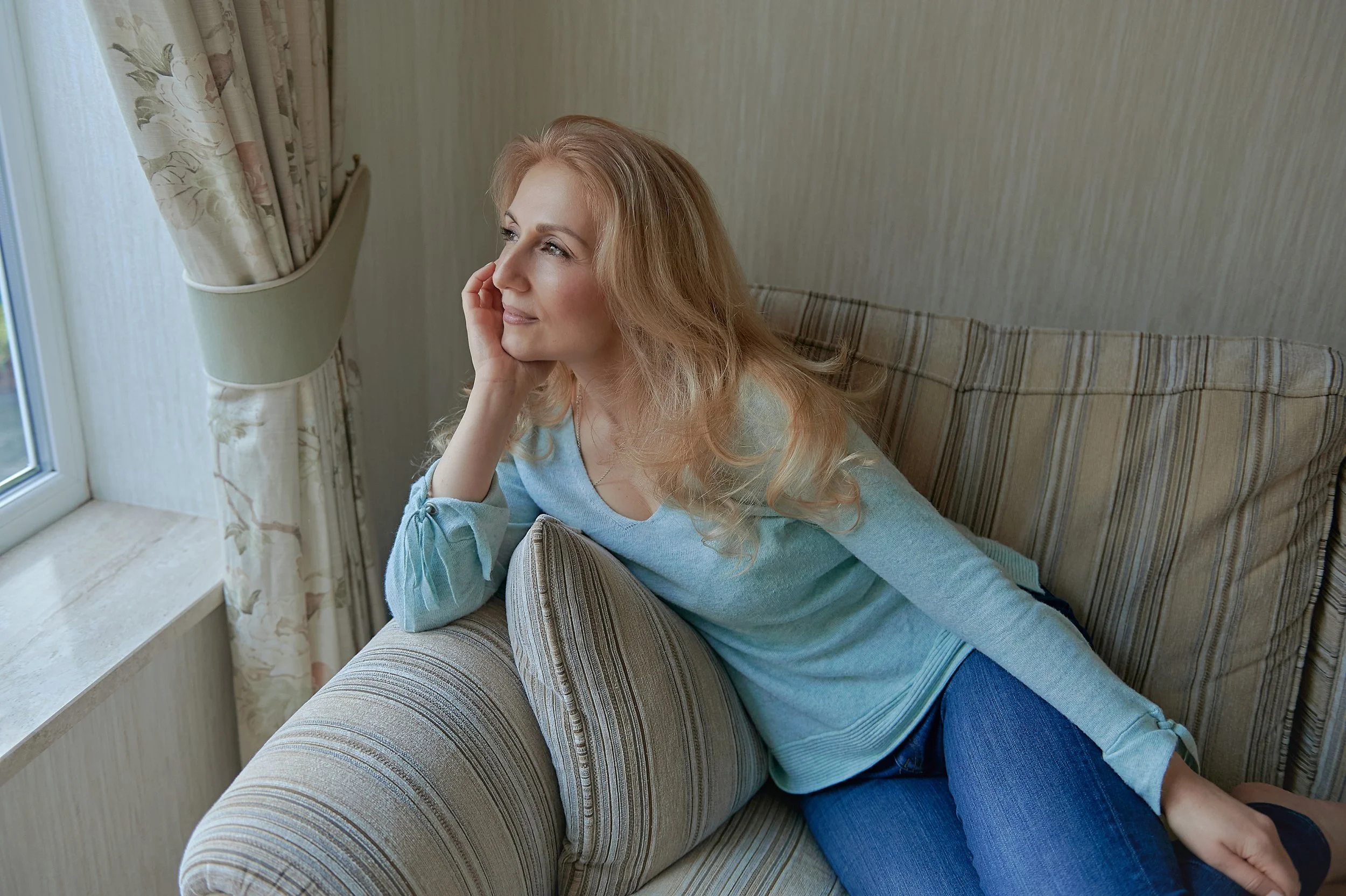 Portrait of Anna Dale, founder of the Anna Face Method.