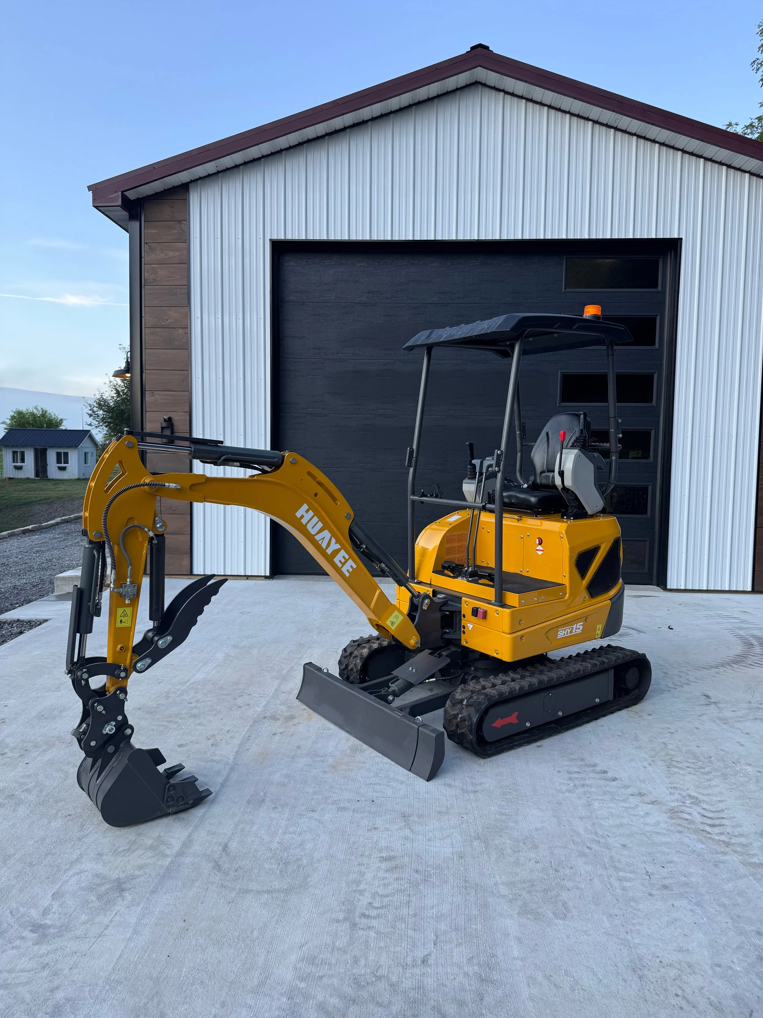 Huayee SHY15 mini excavator for sale – TractorSource Altoona PA – view 12