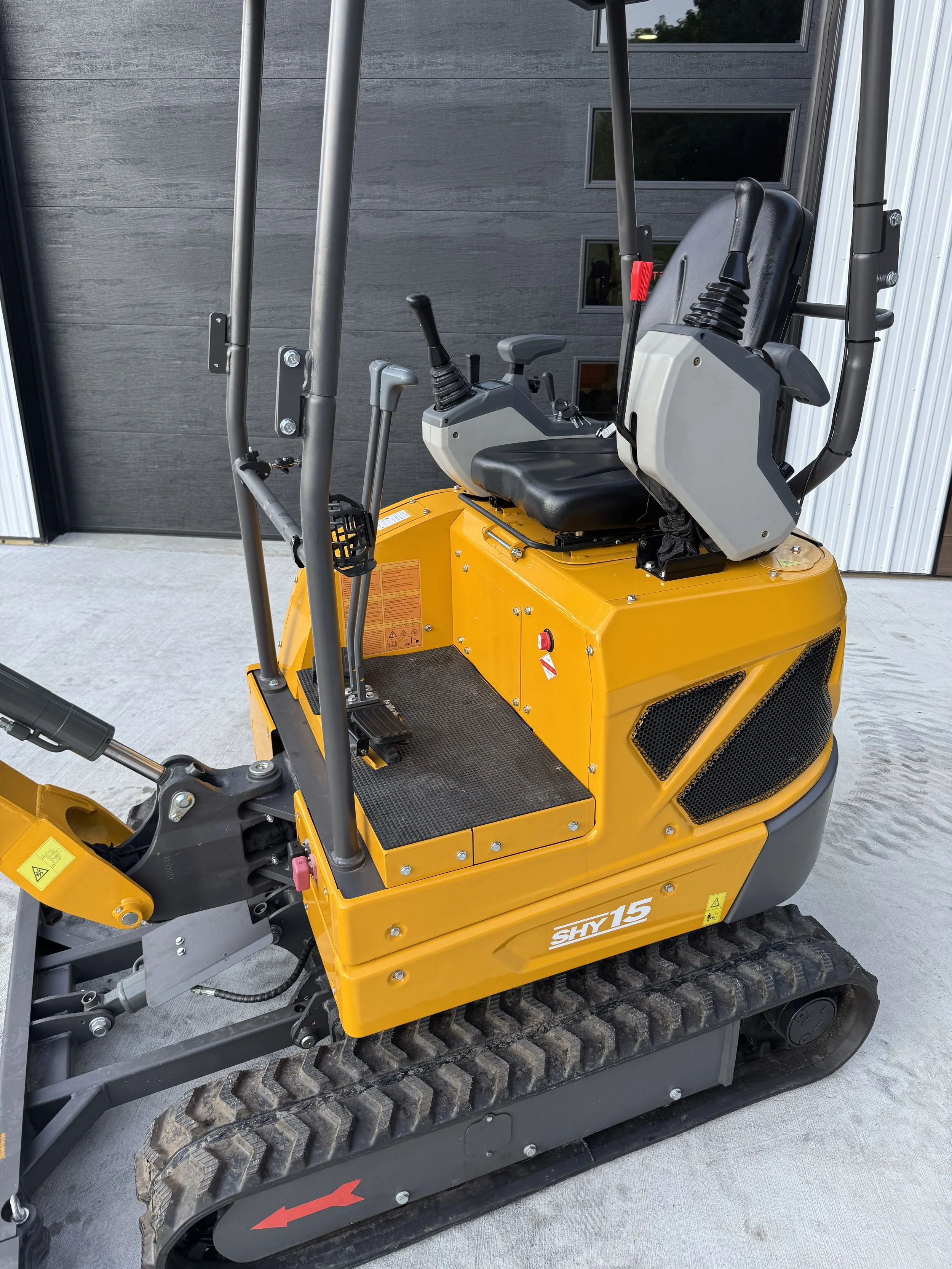 Huayee SHY15 mini excavator for sale – TractorSource Altoona PA – view 14