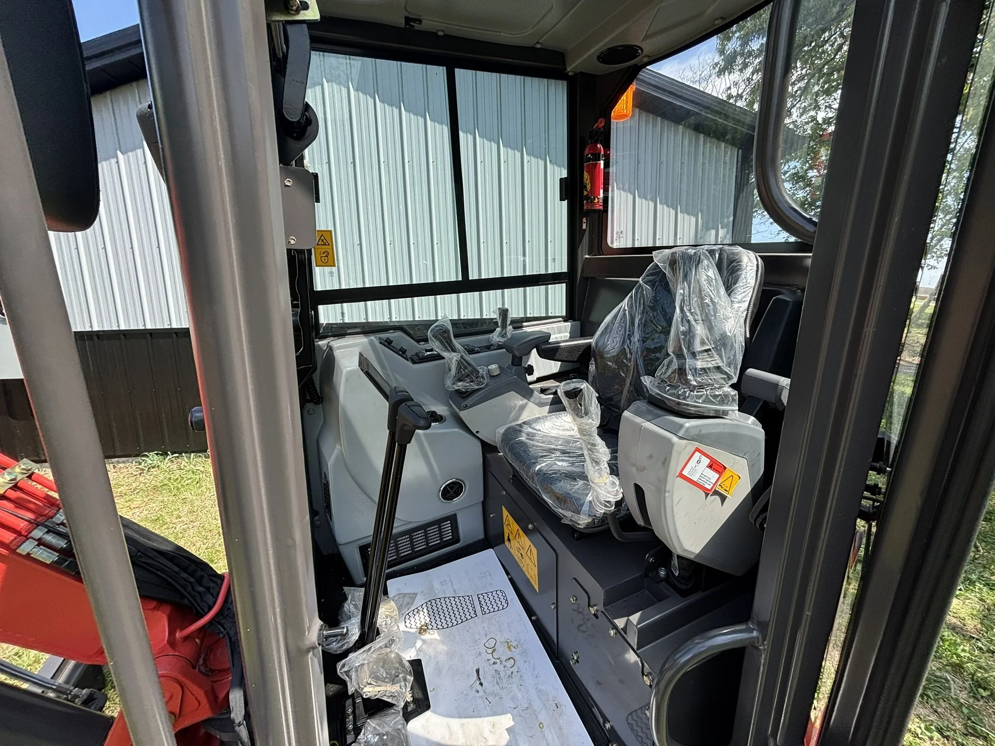 Huayee HY35C mini excavator for sale – TractorSource Altoona PA – view 7