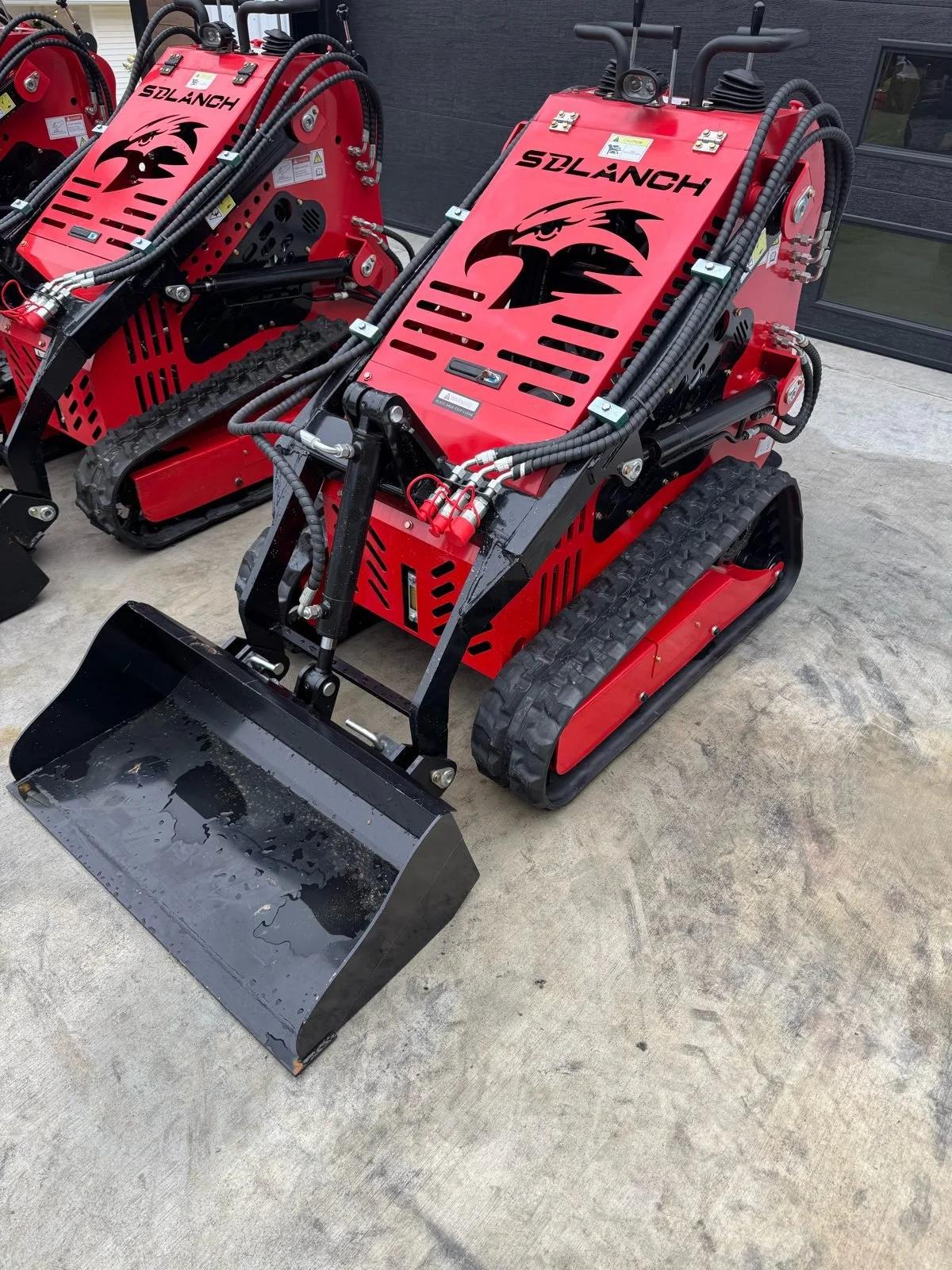 sdlanch-sdll60-mini-skid-steer-front-auxiliary-hydraulics.jpg