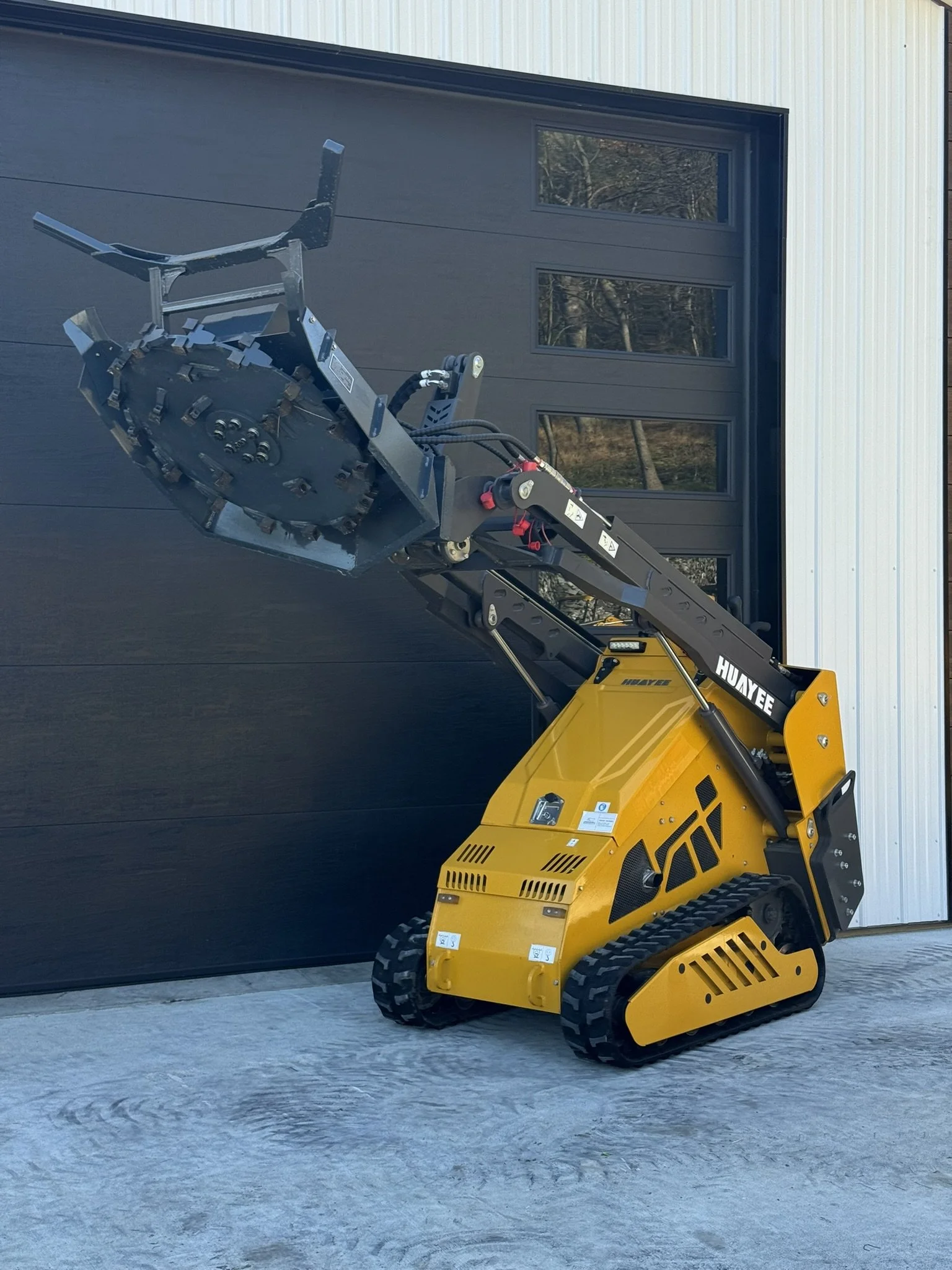Huayee LHY680 mini skid steer with MDM50 disc mulcher package, photo 2
