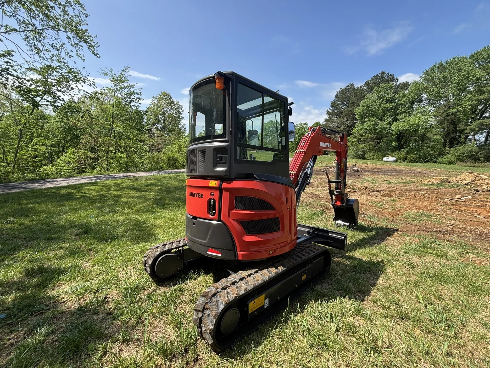 Huayee HY35C mini excavator for sale – TractorSource Altoona PA – view 4