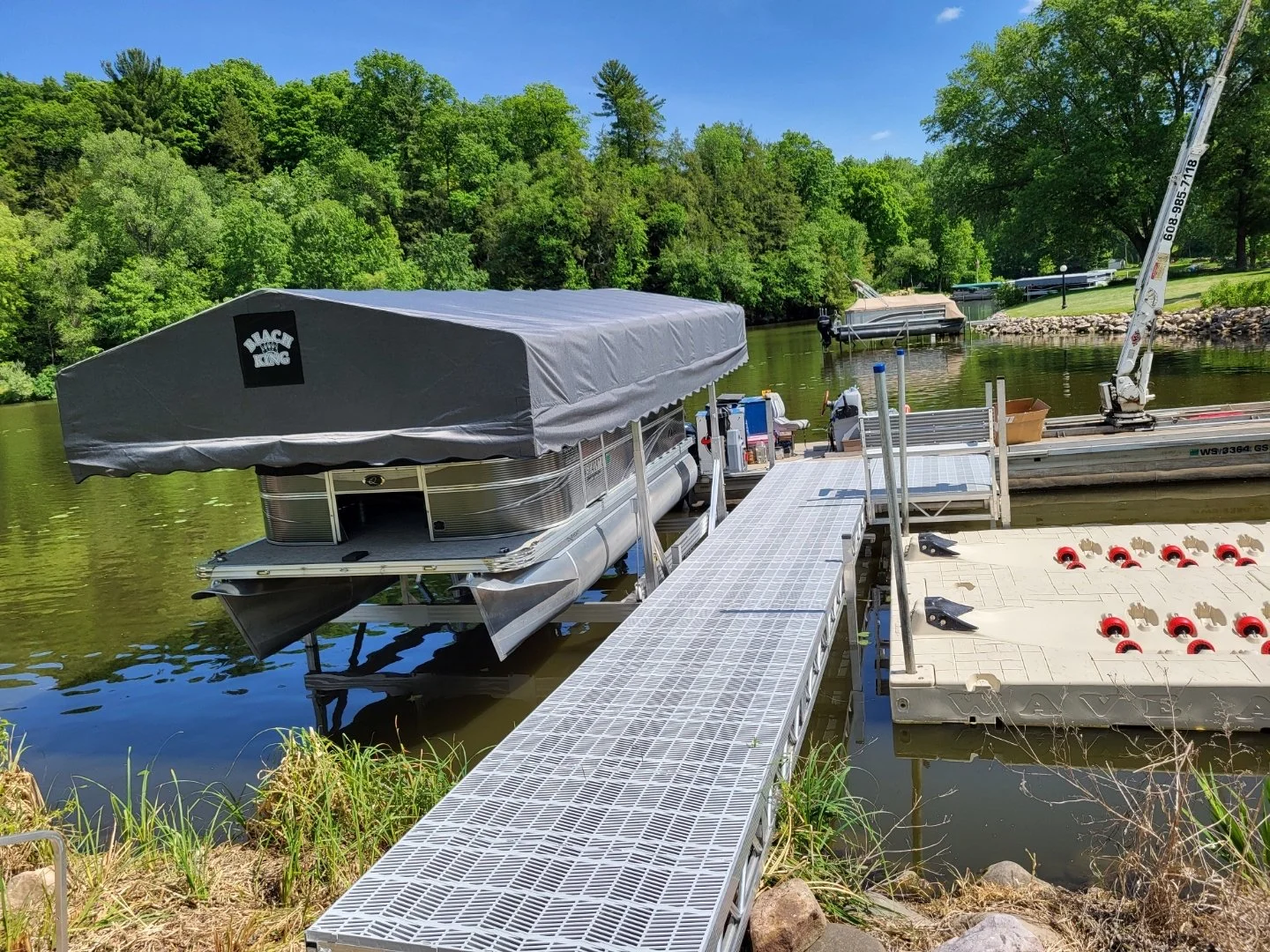 Docks & Lifts