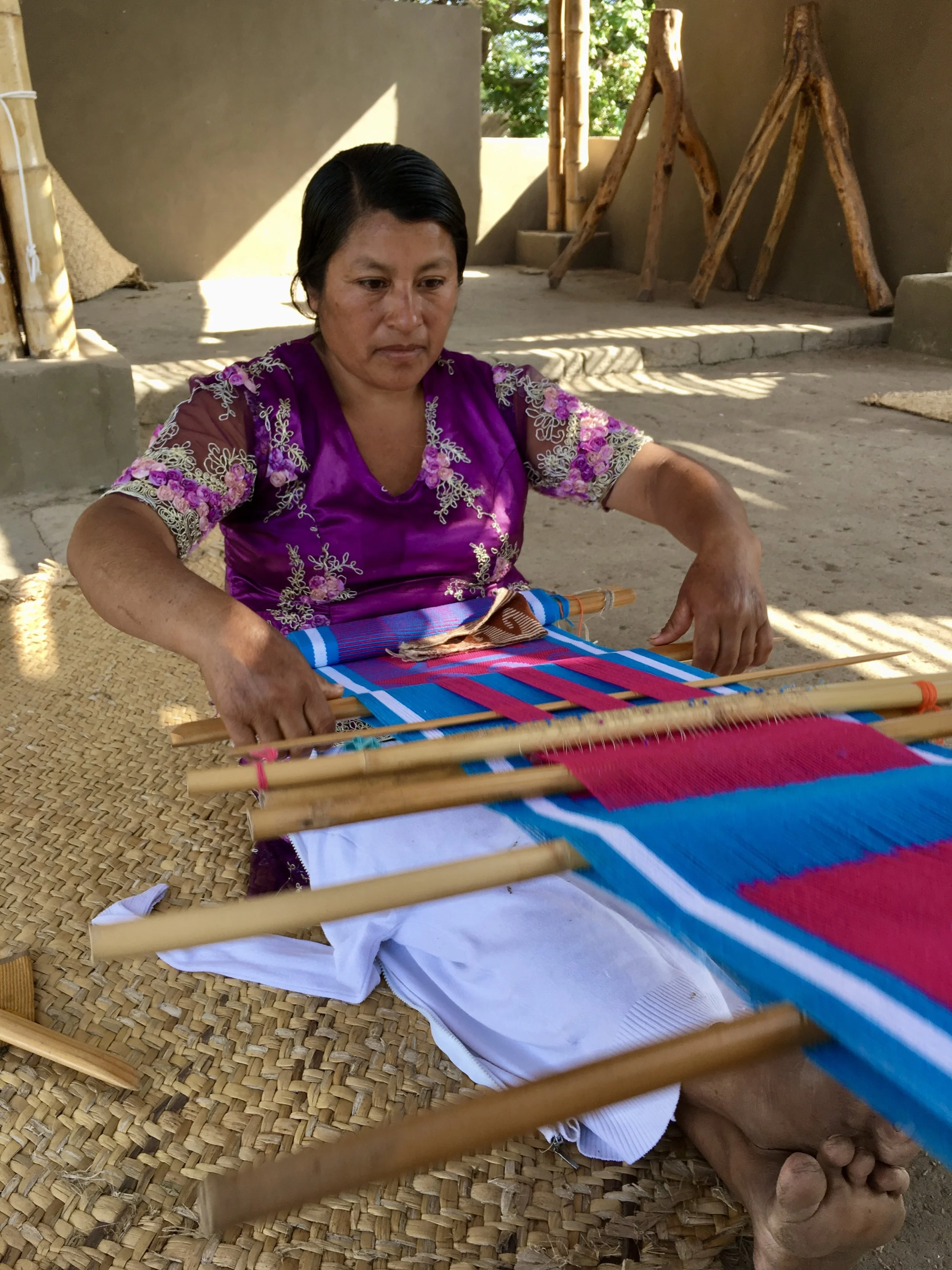 Peru weaver.jpg