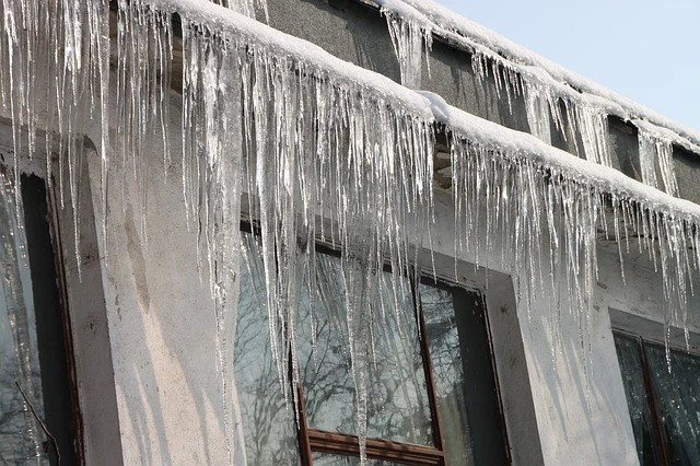 4 Effective Ways To Deal With Ice Dams