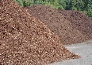 Tips for Storing Mulch, Topsoil, and Compost