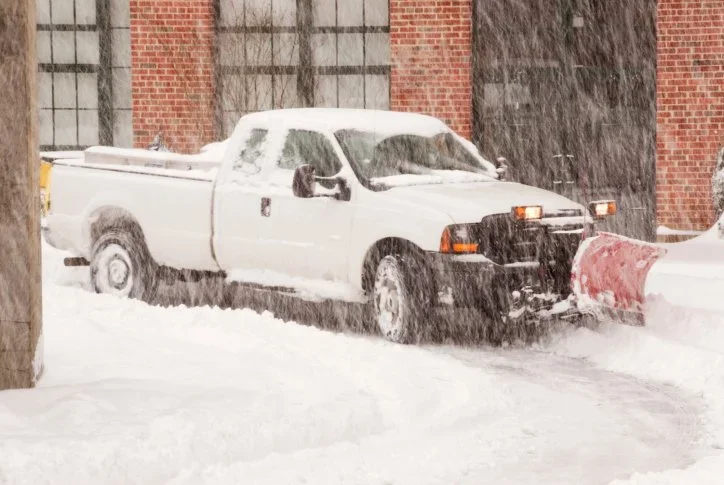 How to Hire a Reputable Snow Removal Service