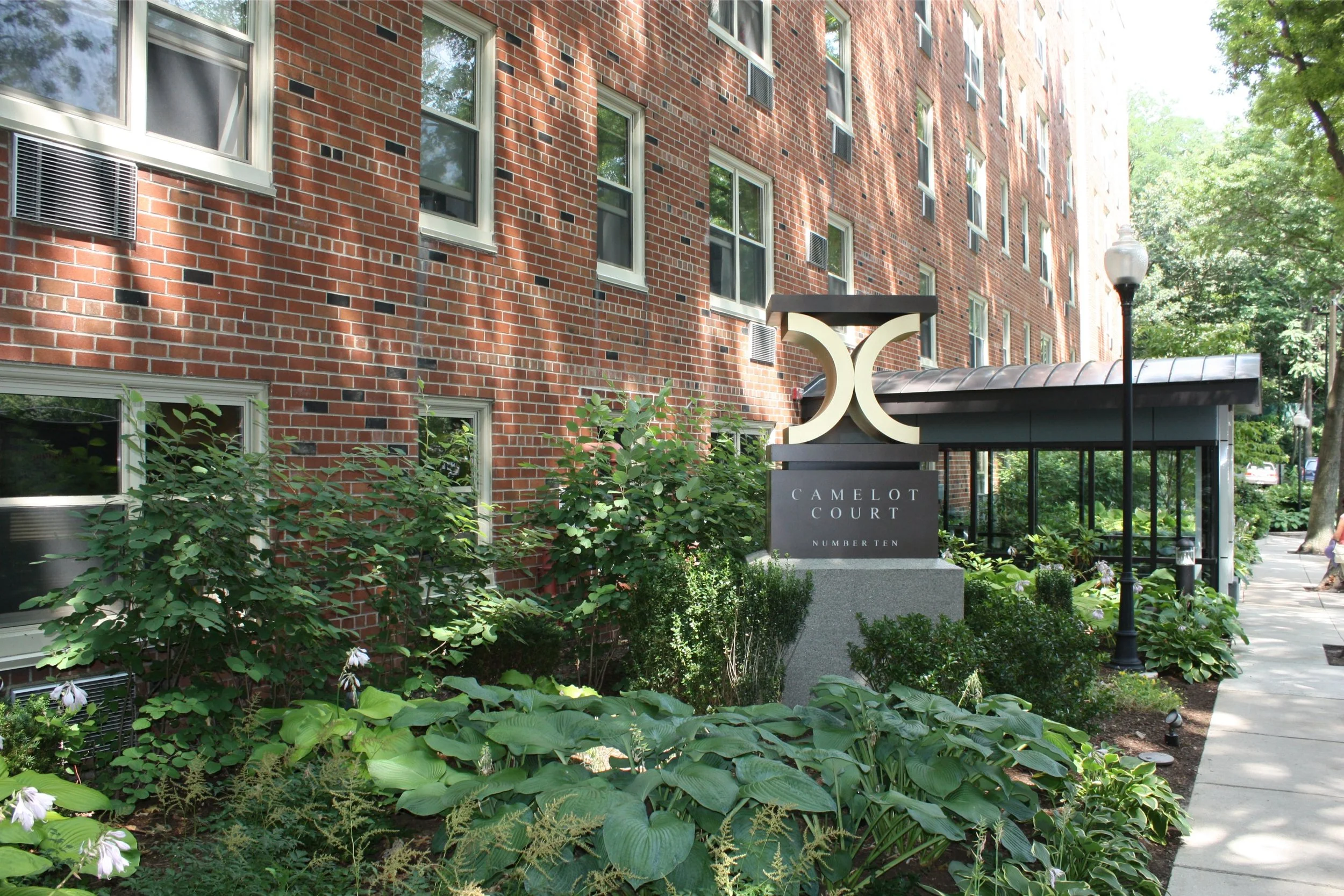 Lawn care services for commercial property in Kingston, MA