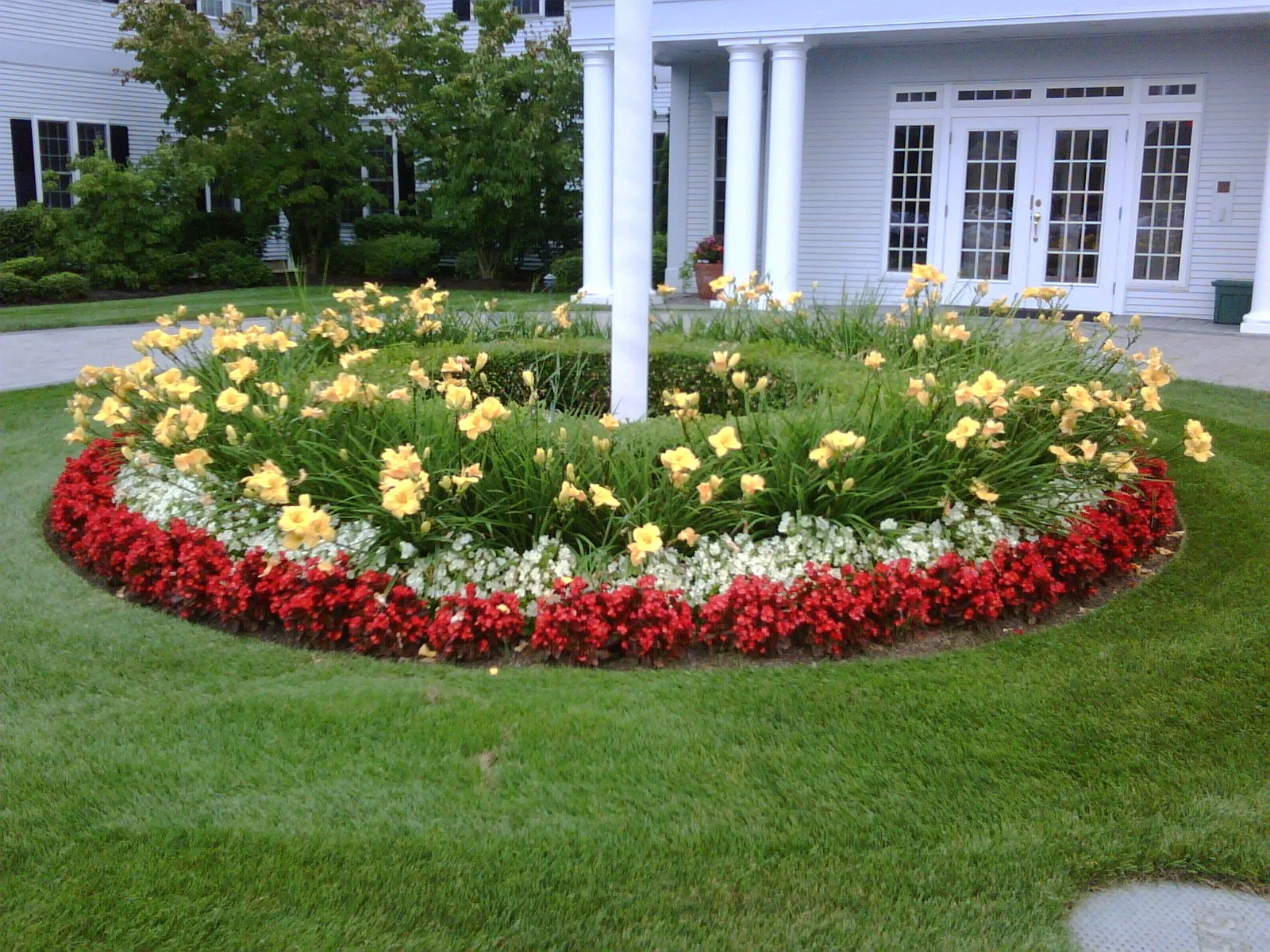 Landscaping company design in Norwell, MA