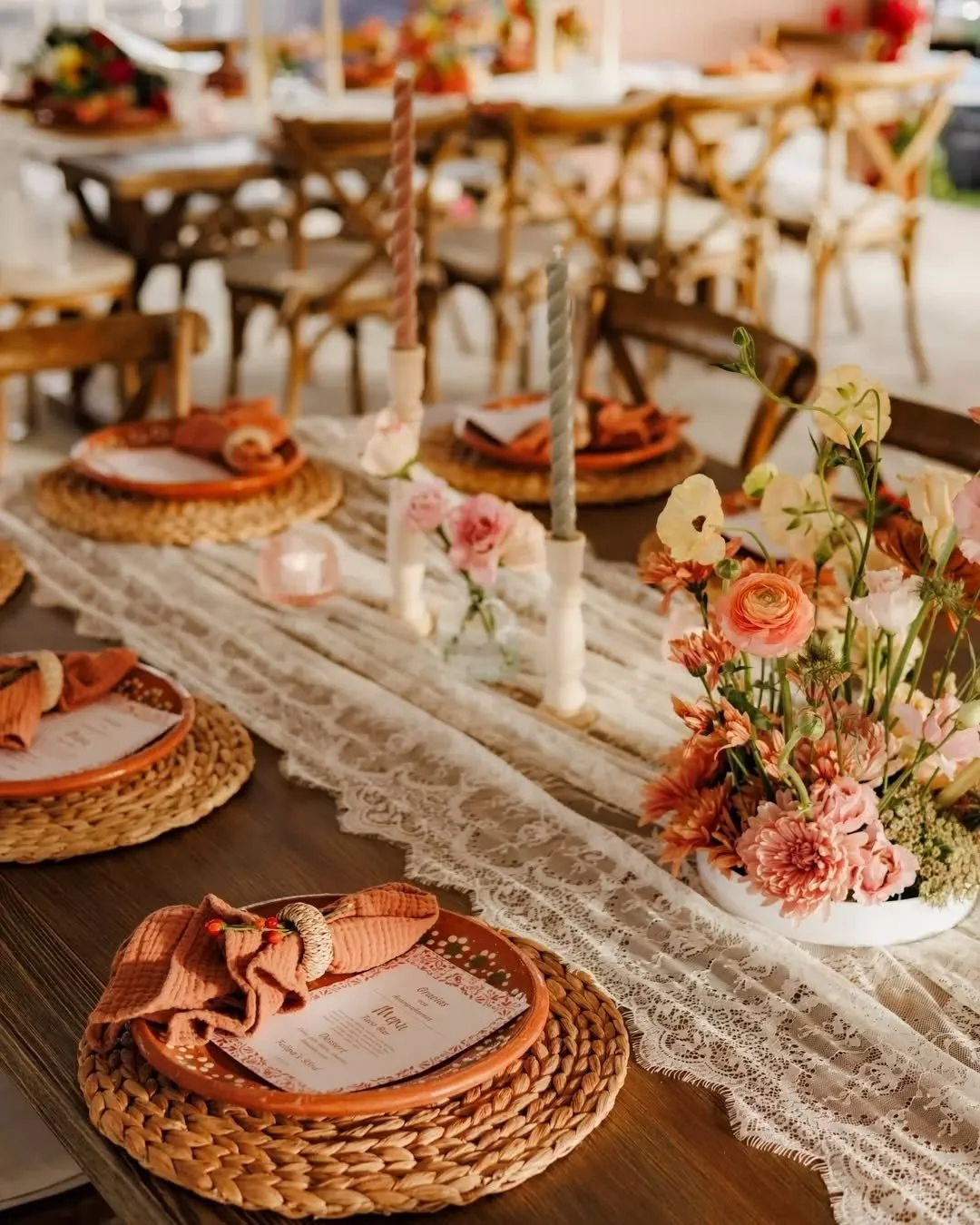 A table layered in warmth and fresh blooms, anchored by our signature Mexican Clay Plates. The kind of setting that invites guests to slow down and savor the moment.

See more pieces like these through the link in our bio.

Rentals: @renowned.events 