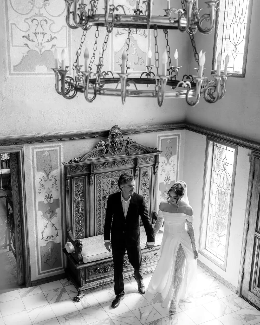 A quiet pause, soft light, and love that fills the room🕊️

Rentals: @renowned.events
Photo: @mariadavisphoto
Host: @letscreateitt 
Venue: @ivymanortemecula
Florist: @hanamate.us
Cake: @cakeboxonmain
Car: @sdvintagerides
Dresses: @rawgoldenrentals
Ha