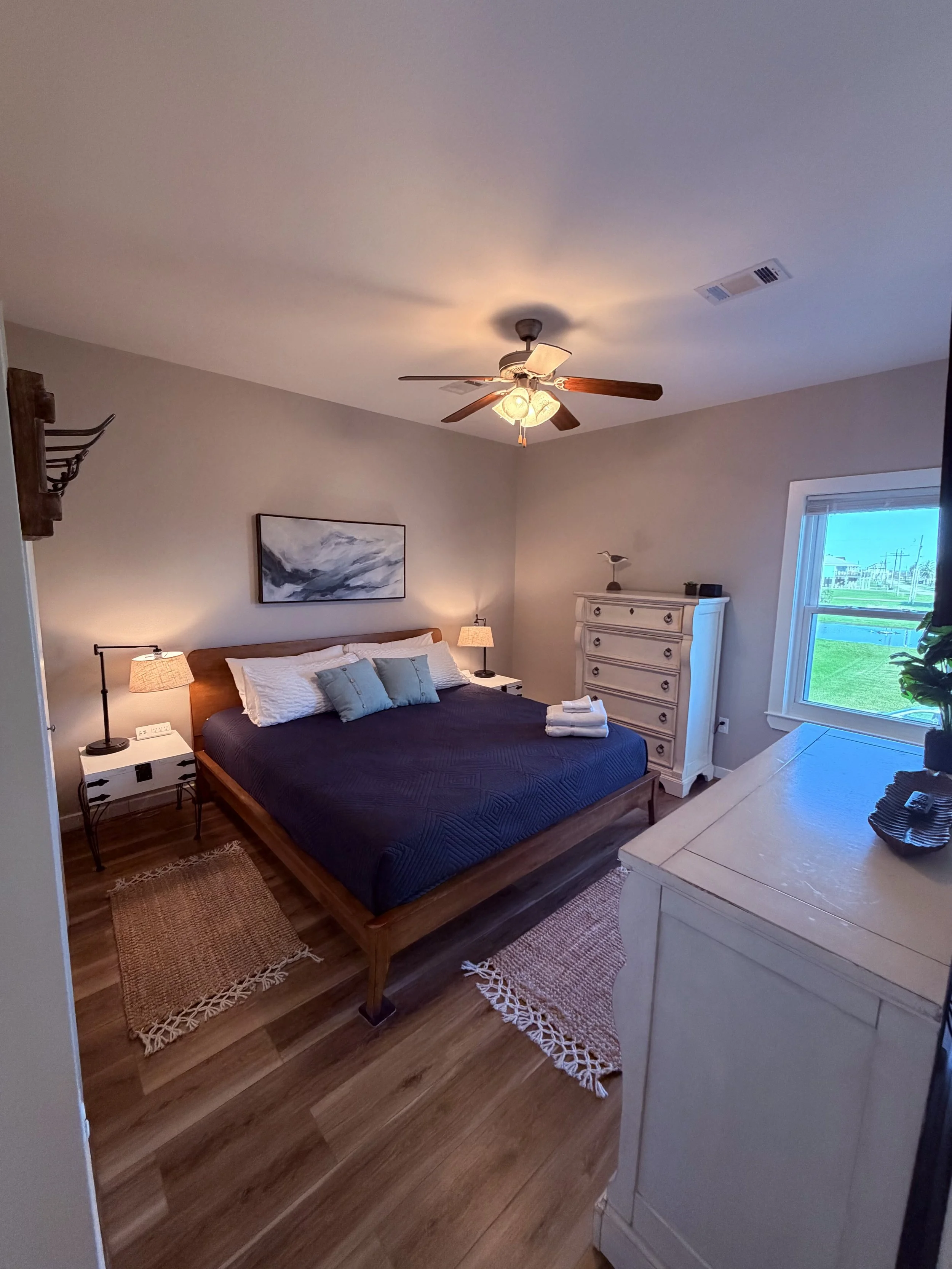 Mater Bedroom - King