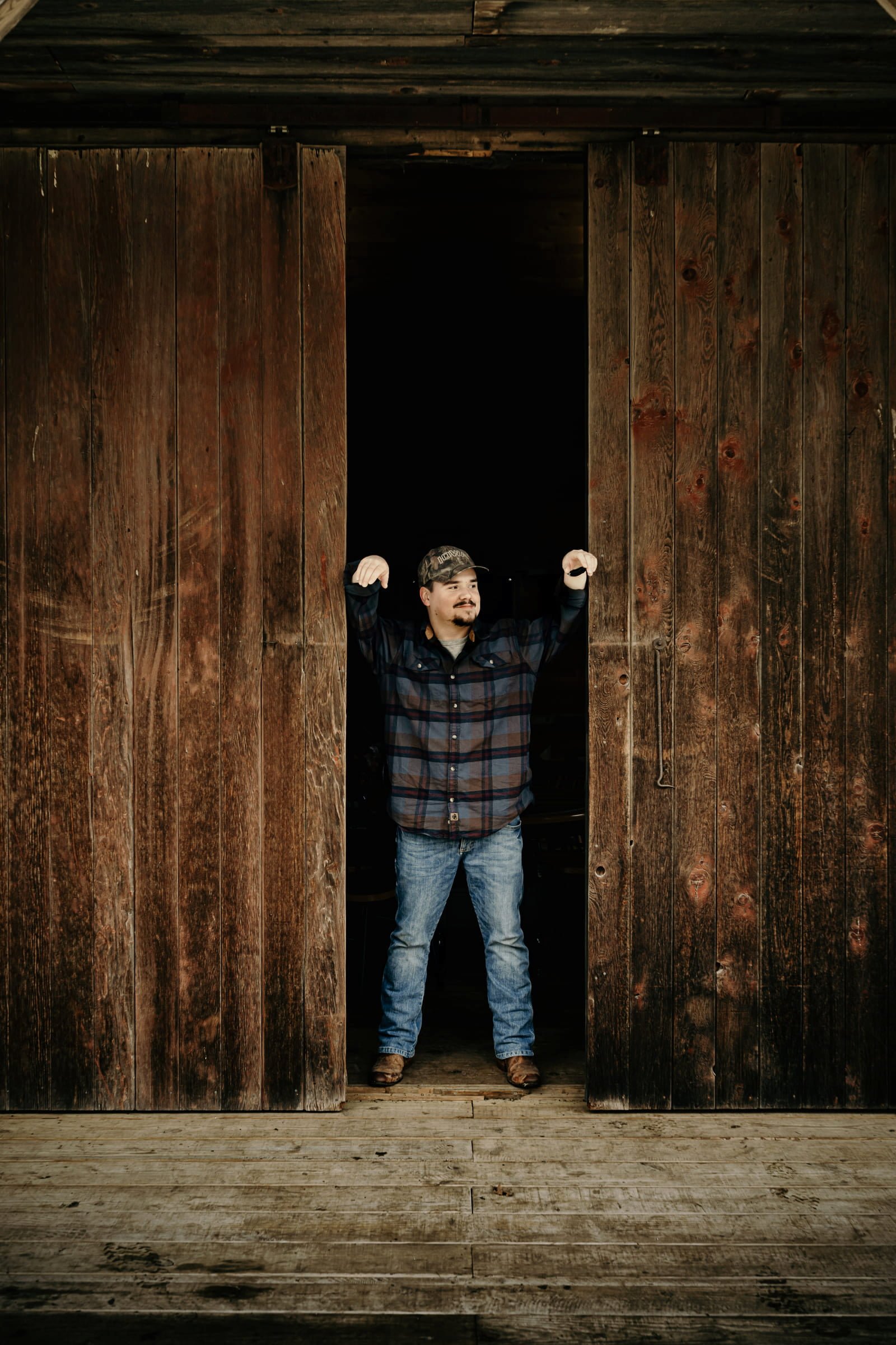 TheoLinebaugh_Barn_Doors_Portrait.jpg