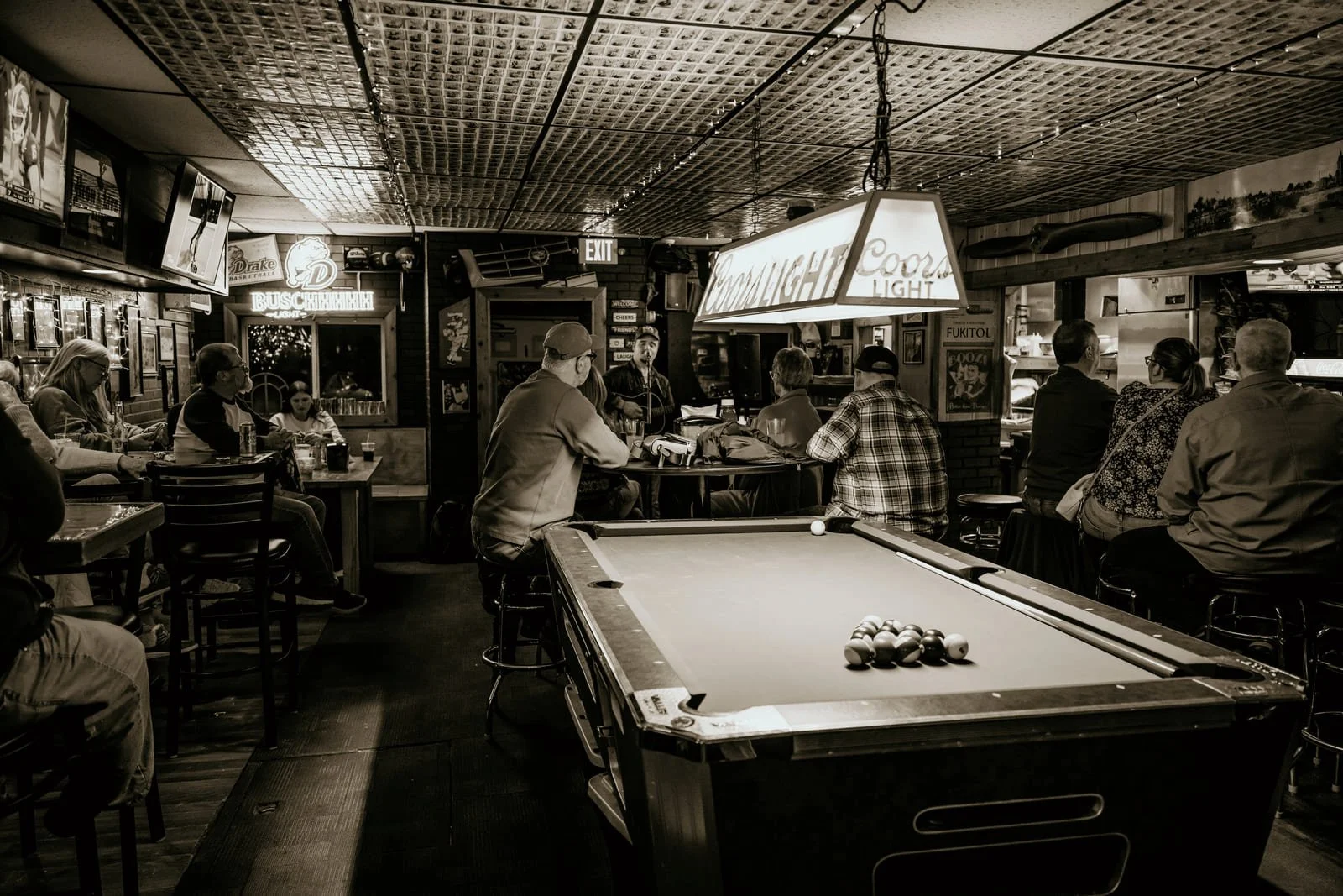 TheoLinebaugh_Live_Audience_Front_BW.jpg