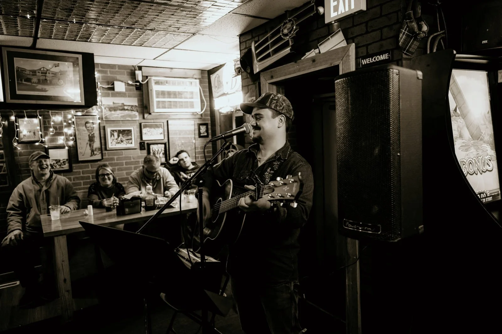 TheoLinebaugh_Live_Audience_BW.jpg
