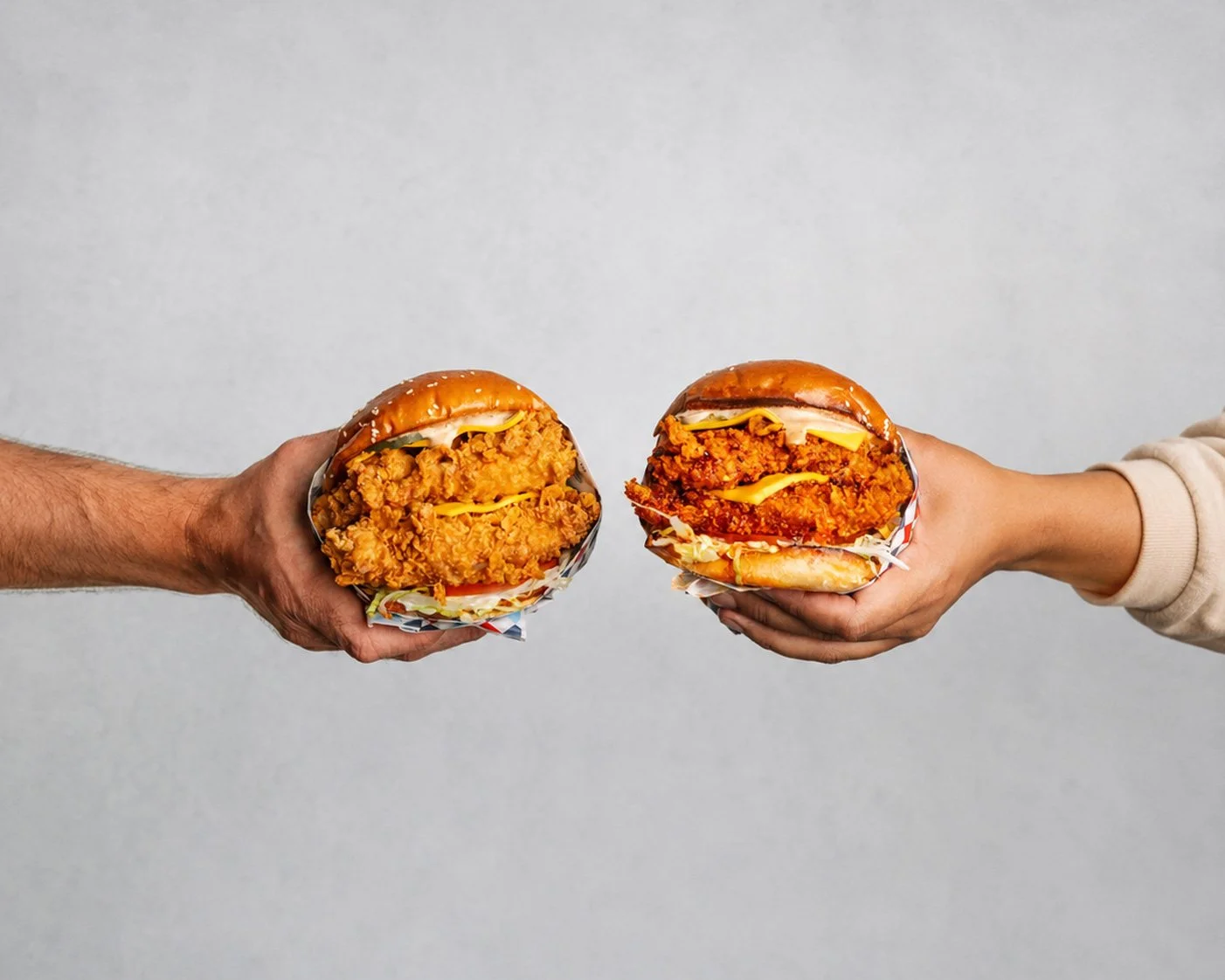 Burgers-in-Hands--1402-x-1122-060626.jpg
