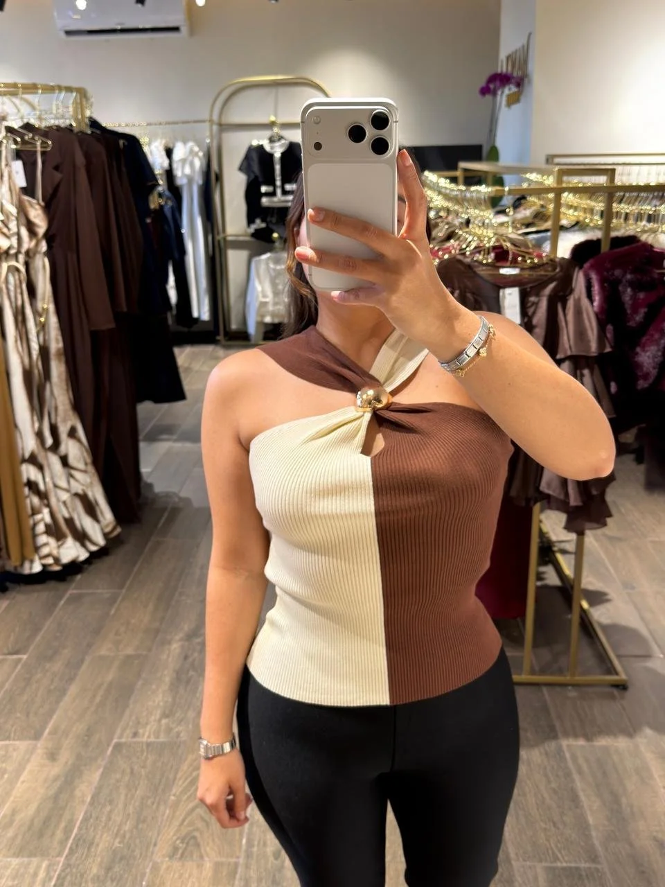 WhatsApp Image 2025-12-18 at 19.09.49 (3).jpeg