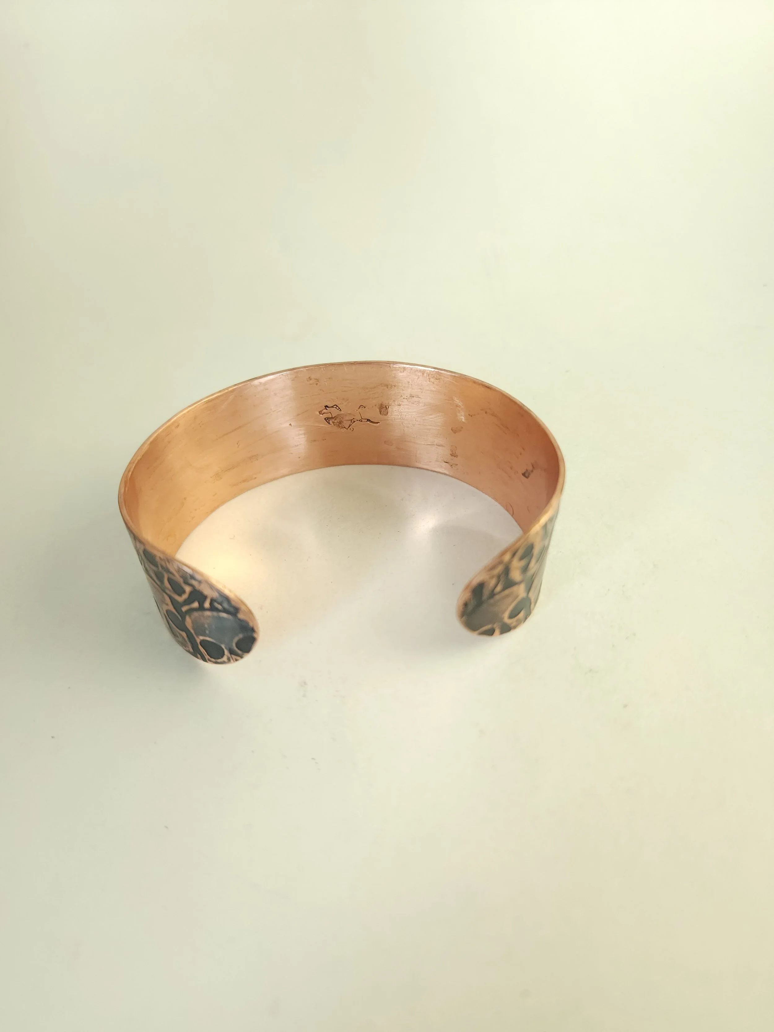 Skull cuff 4.jpg