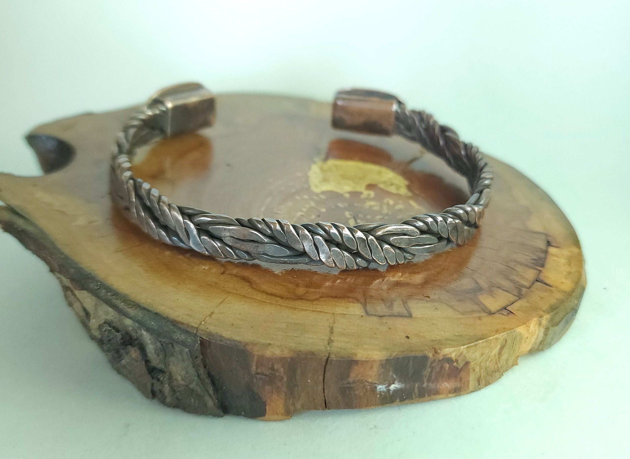 Mens skull cuff 1.jpg
