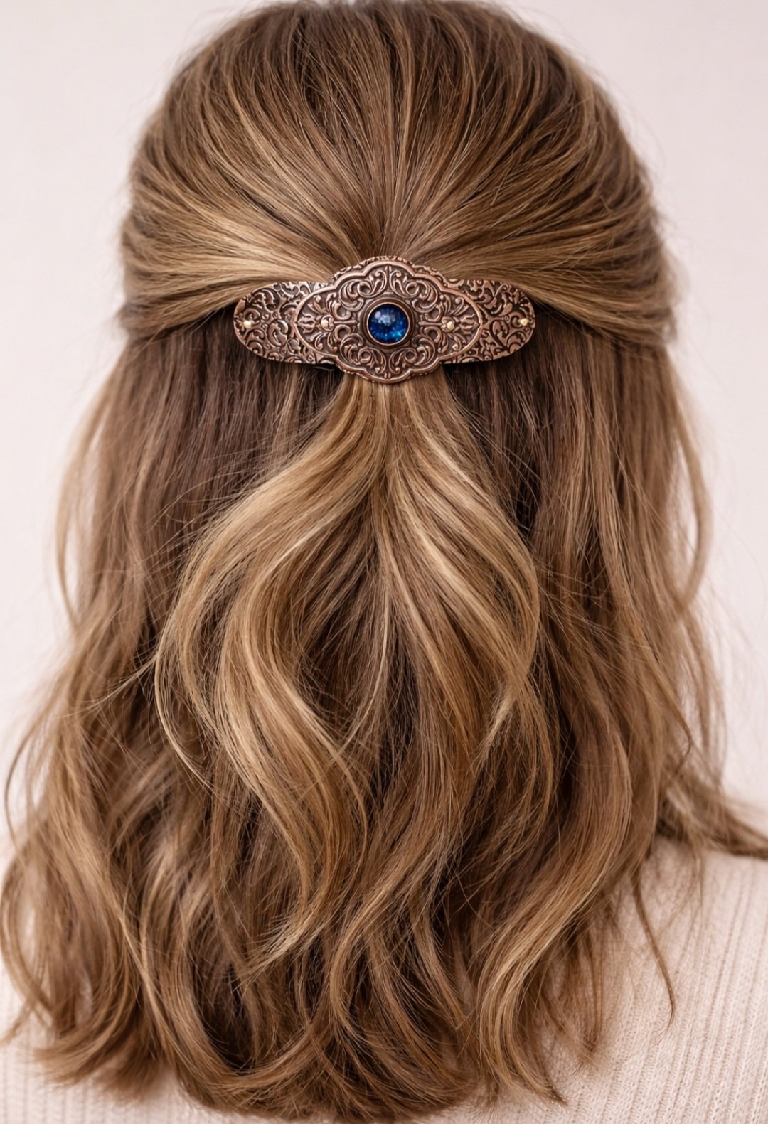 Blue stone barrette Ai.jpg