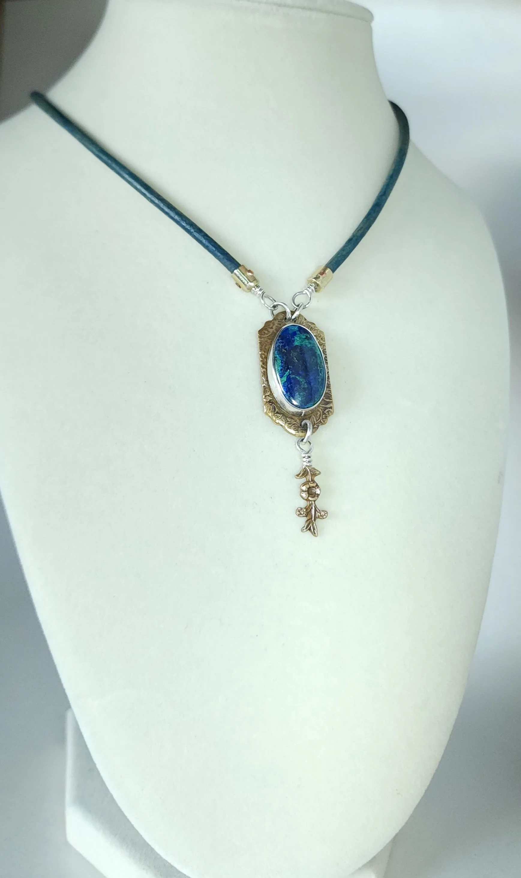 Azurite bronze necklace 8.jpg