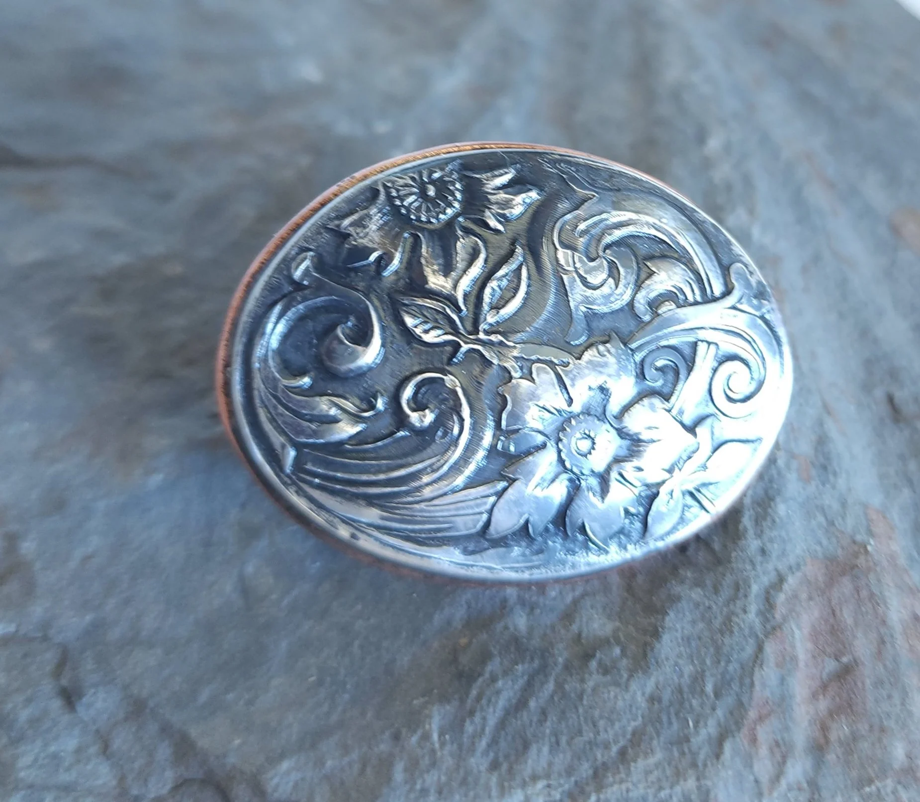 Floral pewter brooch 3.jpg